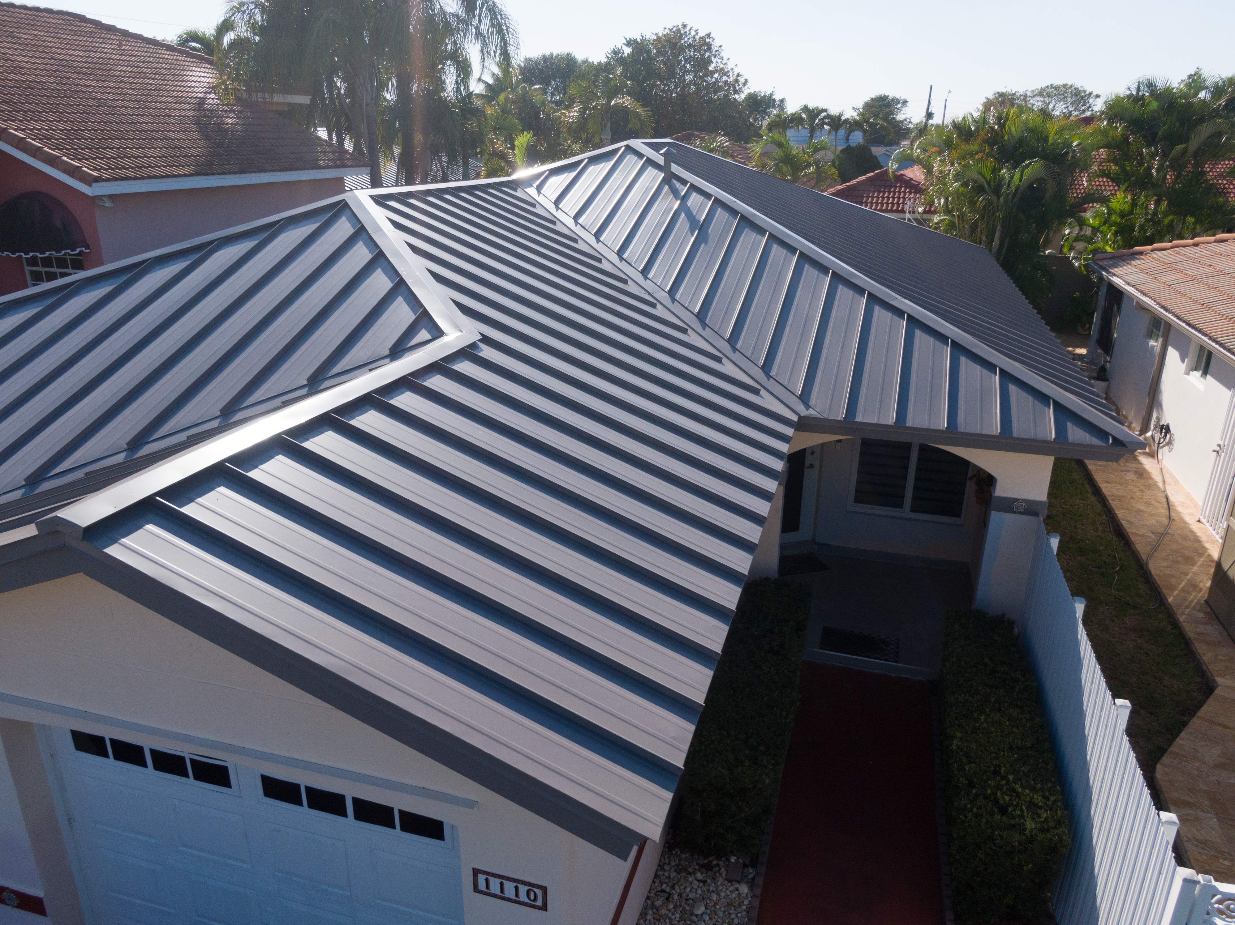Metal Roof - Galvalume - Slate Gray by Istueta Roofing