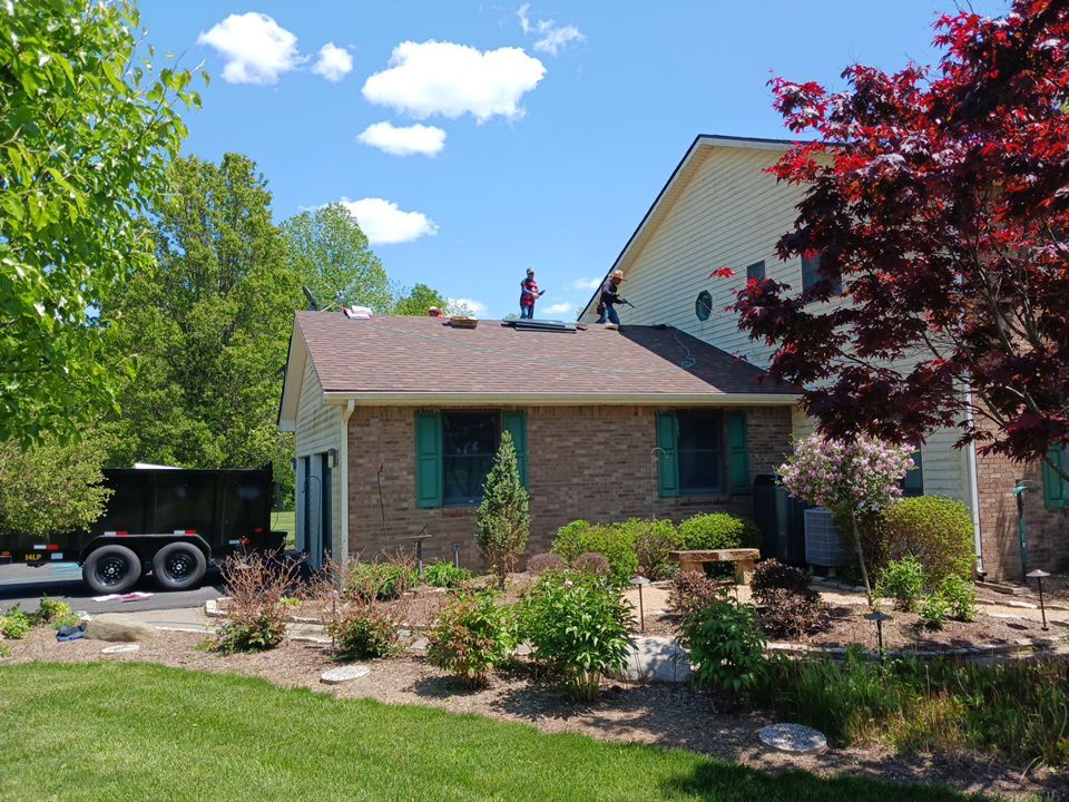 Residential Roofing Installation using Ownes Corning Brownwood Duration by Storm Contracting