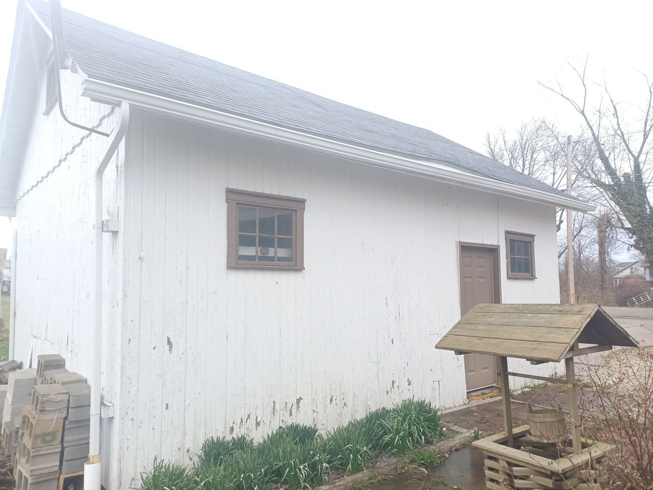 Alex Thompson by Silver Leaf Contracting 