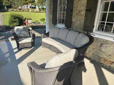 Lloyd Flanders Sofa Set