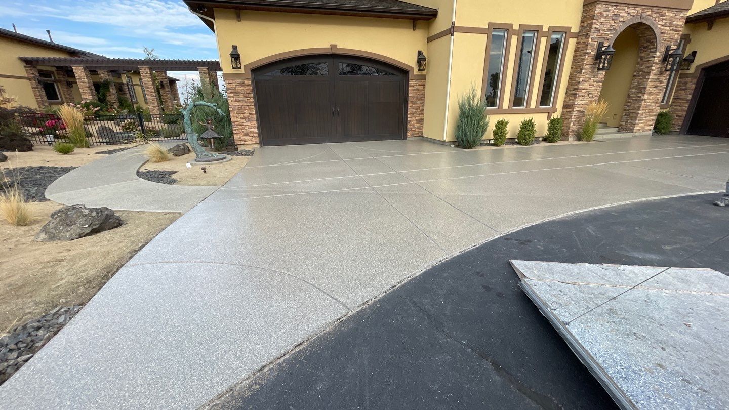 Driveway using Trail Mix 1/8" Chip by Croc Coatings, LLC