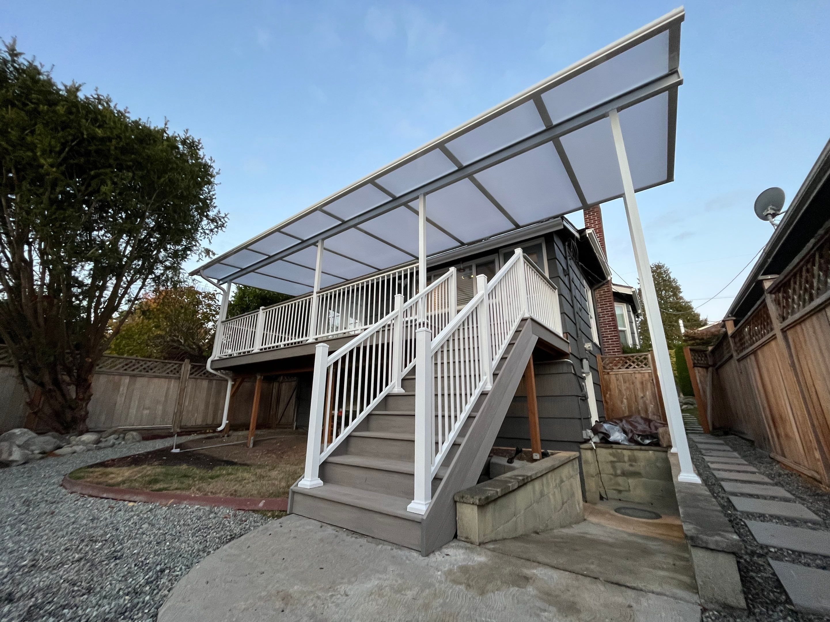 Azek Coastline Deck by Alki deck builders 
