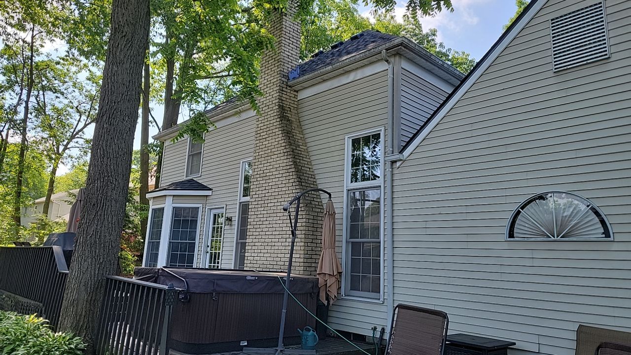 Brand: Atlas Pinnacle Color: Pristine Scotchgarde Black Drip: Black by Eagle Eye Roofing