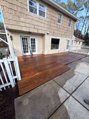 Wood Deck using Wood Sealant