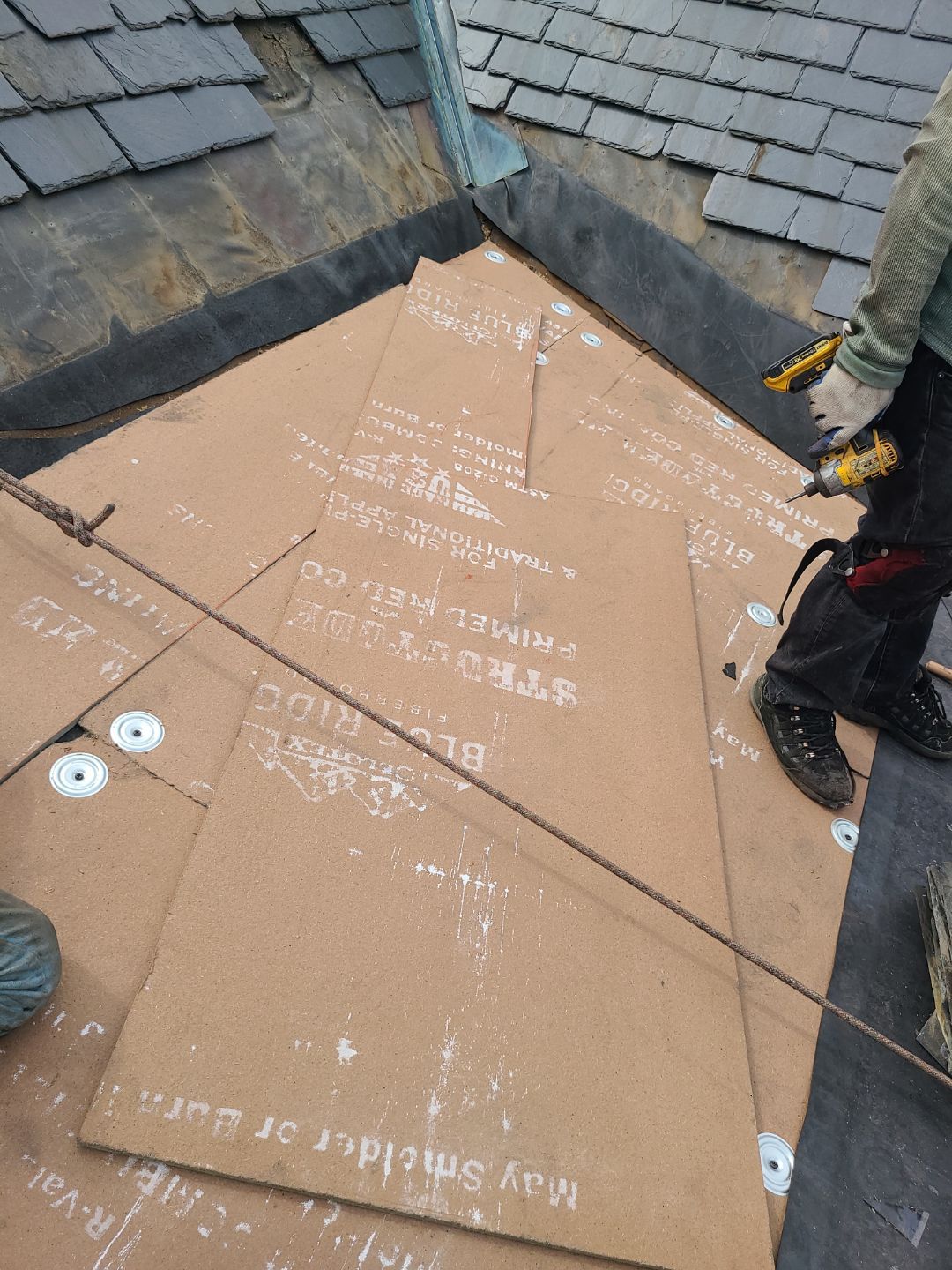 Lorton: EPDM Flat Roof with Partial Slate Replacement by RM Banning, Inc.