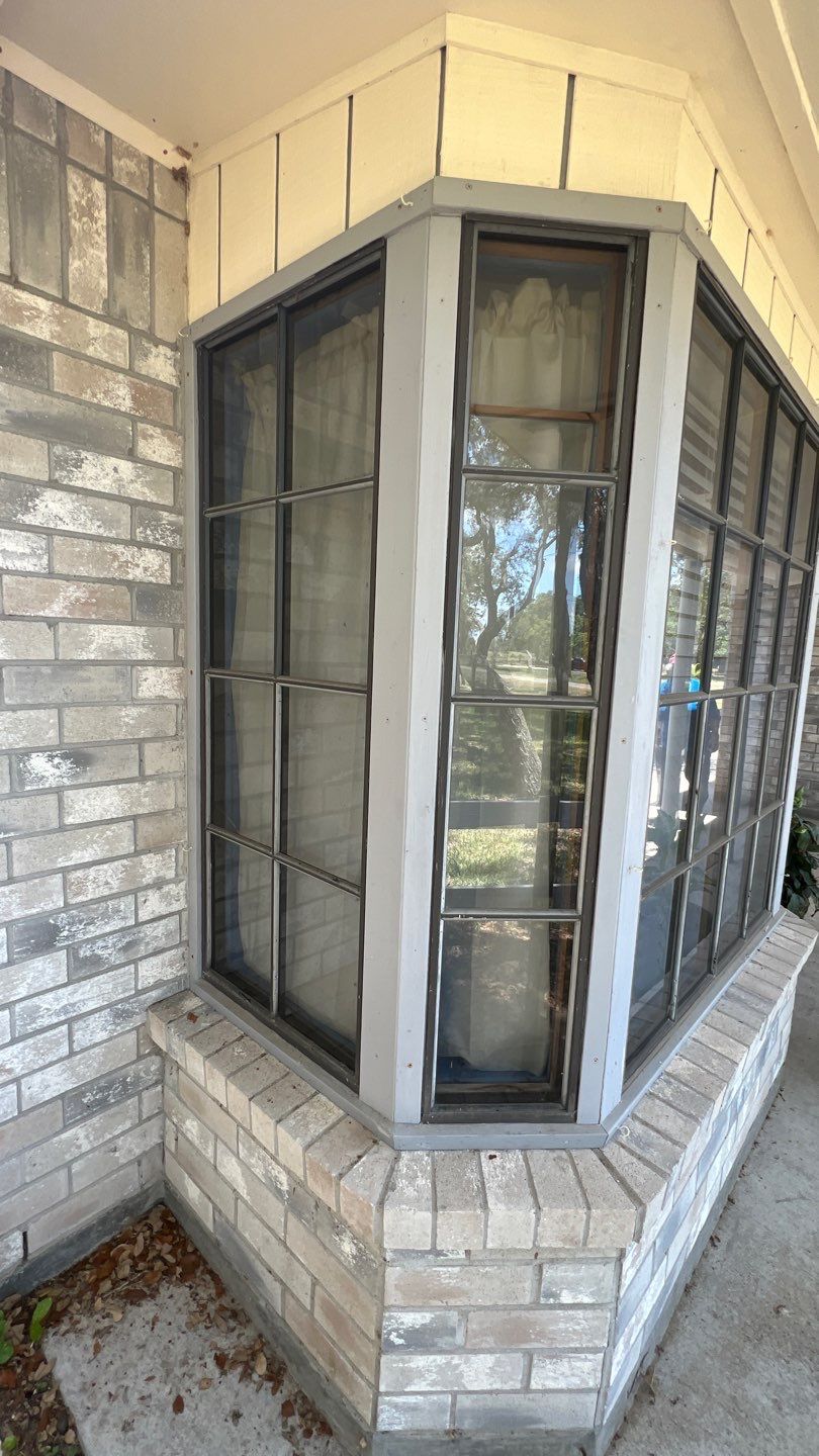 Bay Bay Old Windows by Bayfront Roofing and Construction