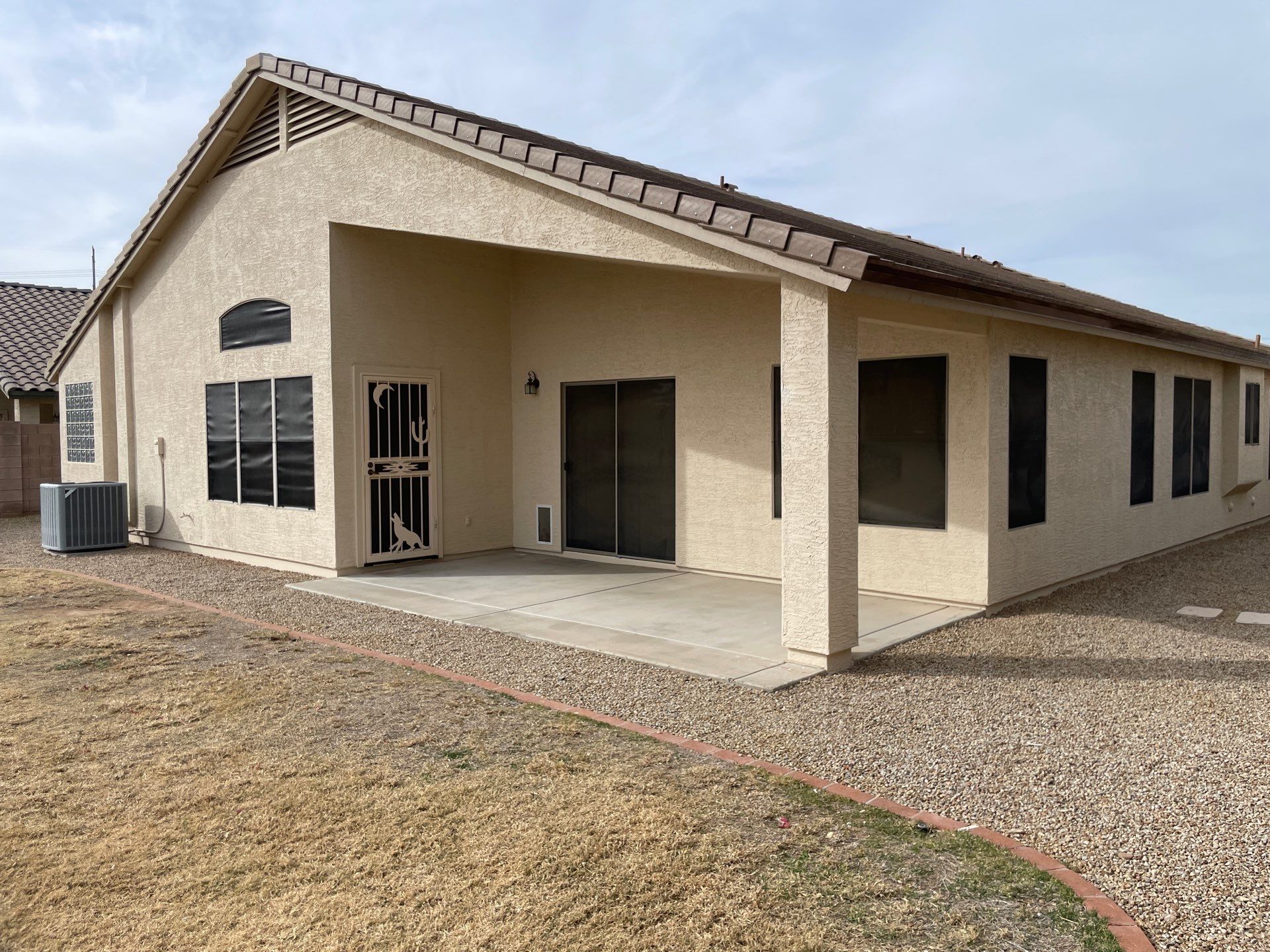 Hamilton - A Gorgeous Home Exterior Makeover in Phoenix, AZ with Dunn Edwards Paints by Double G Painting Contractors, LLC