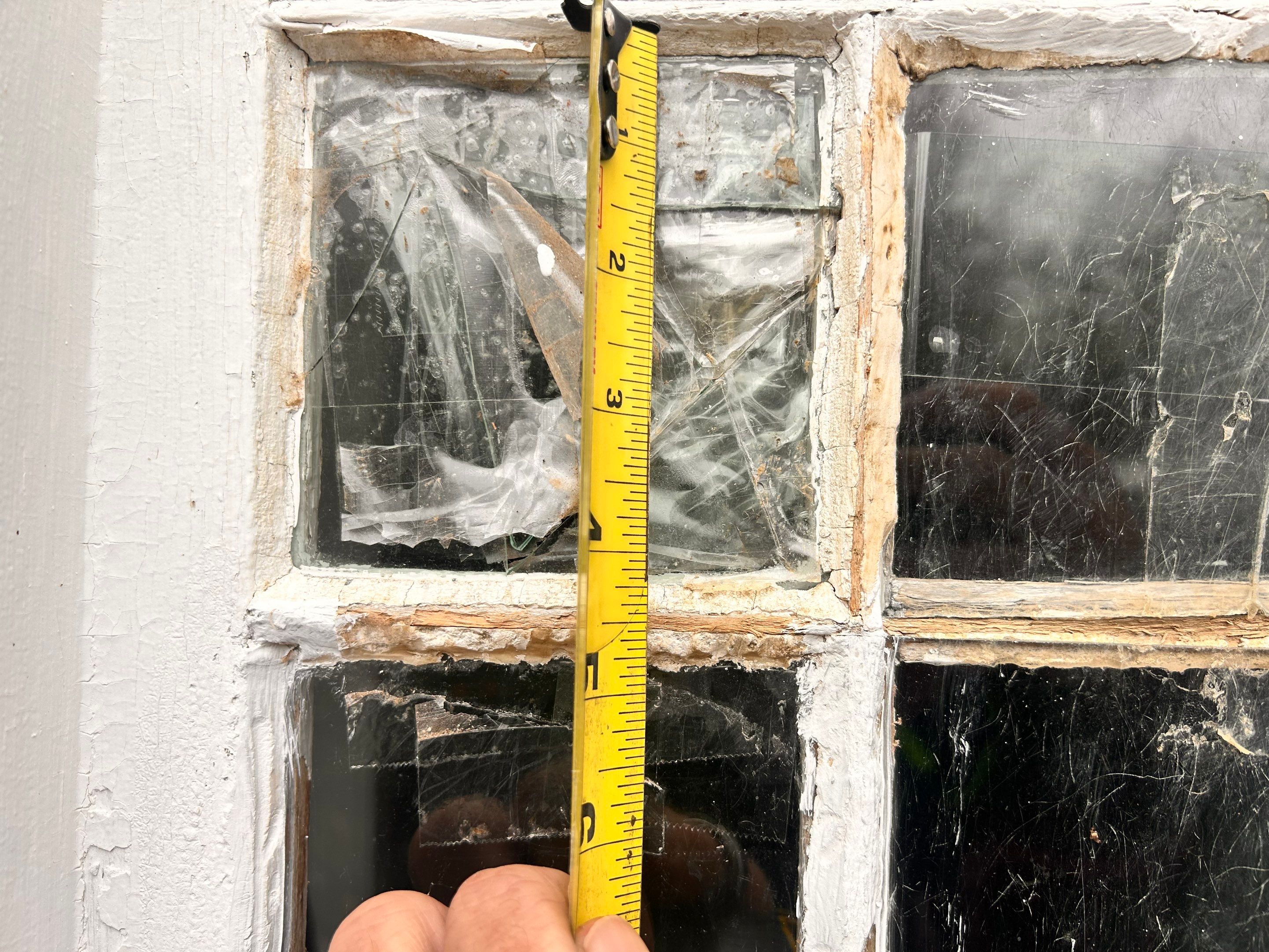 Glass Replacement on Putty Windows by Cheshire Glass Company