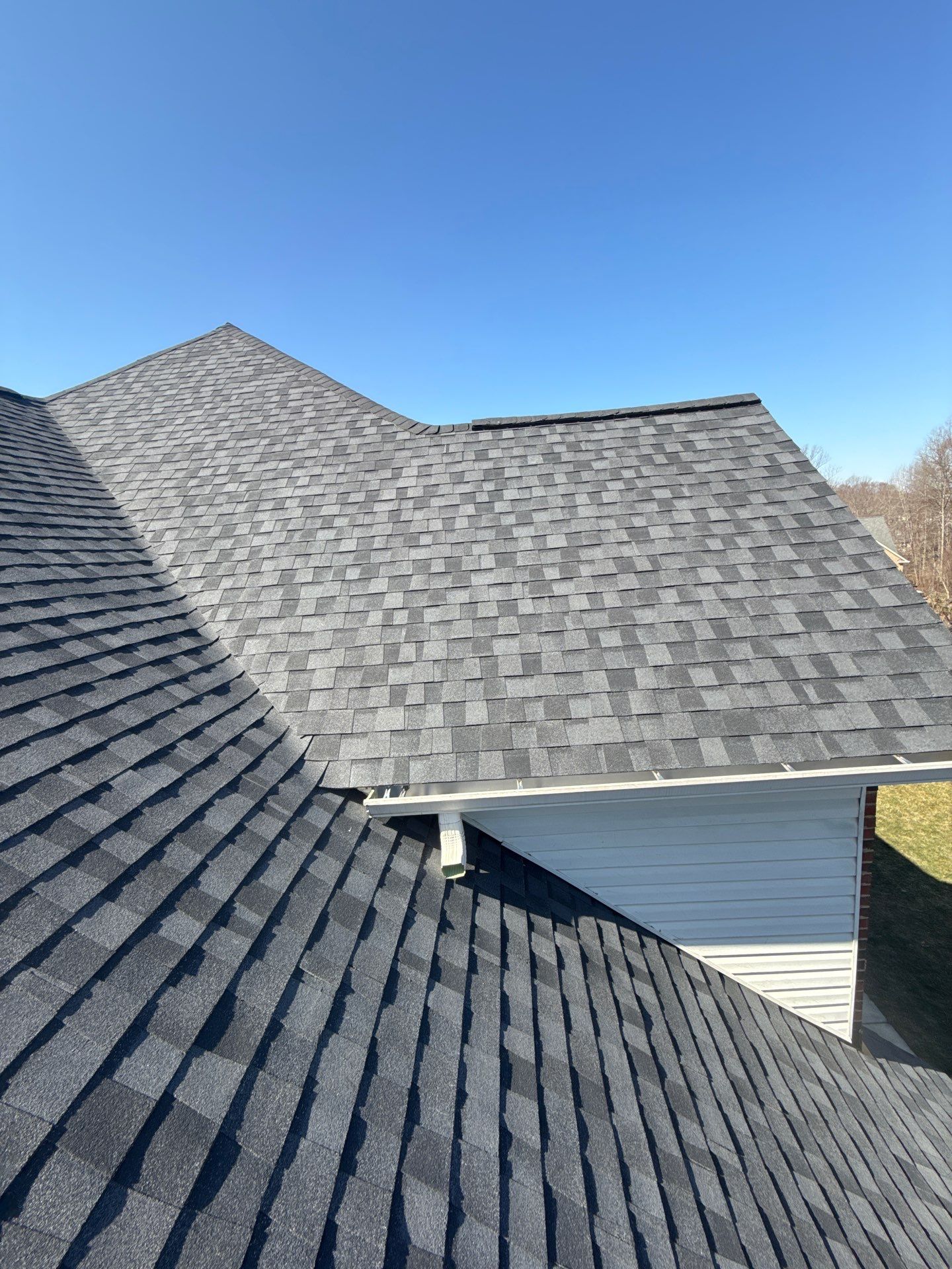 Springfield: Residential Roof Replacement with CertainTeed Landmark Pro in Max Def Moire Black by RM Banning, Inc.