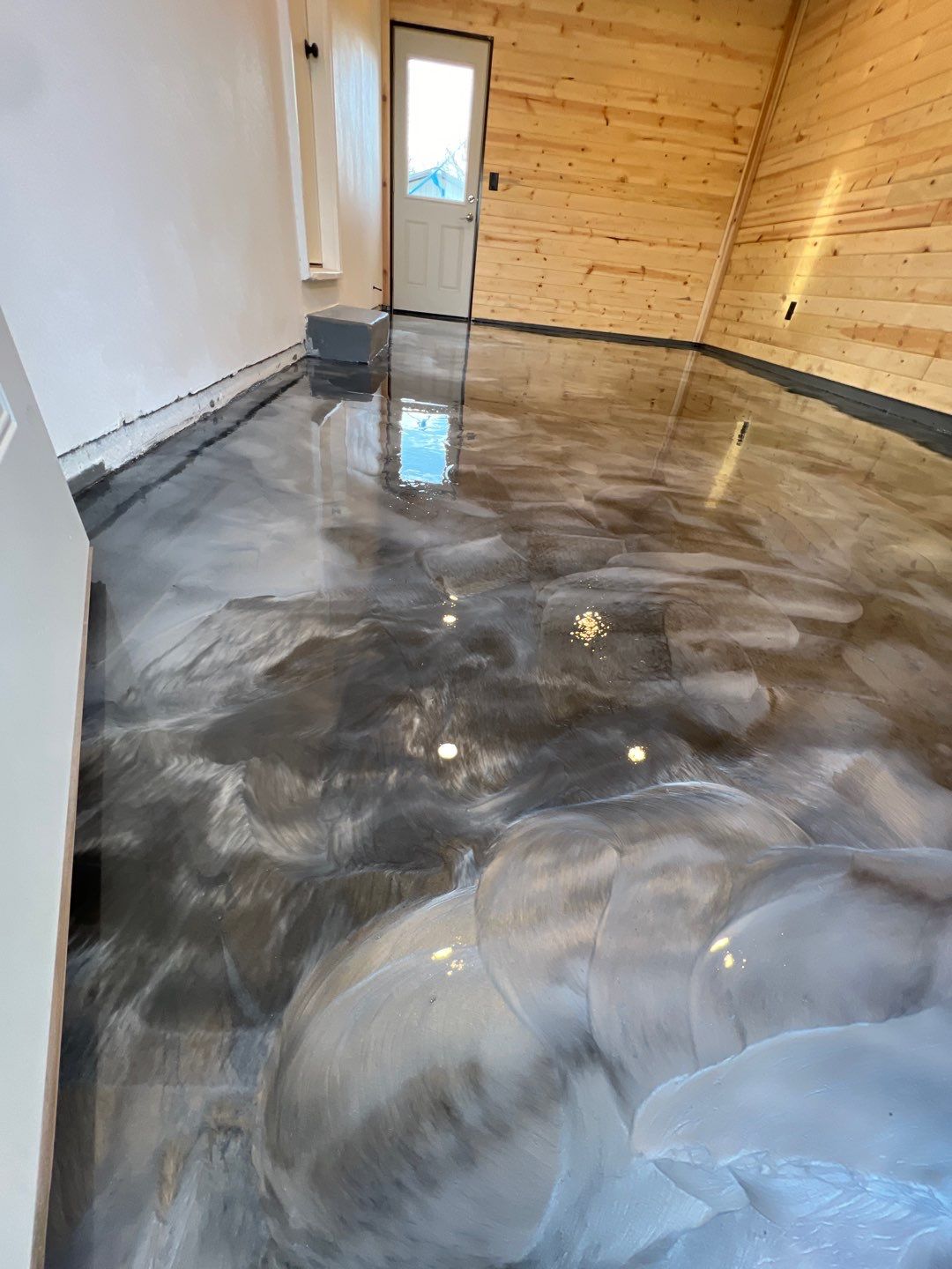 Metallic Floor by Cutting edge painting 