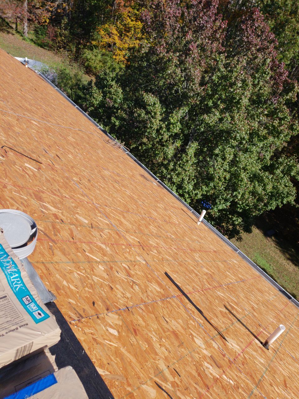 Woodbridge: CertainTeed Landmark Designer Shingles in Cottage Red by RM Banning, Inc.