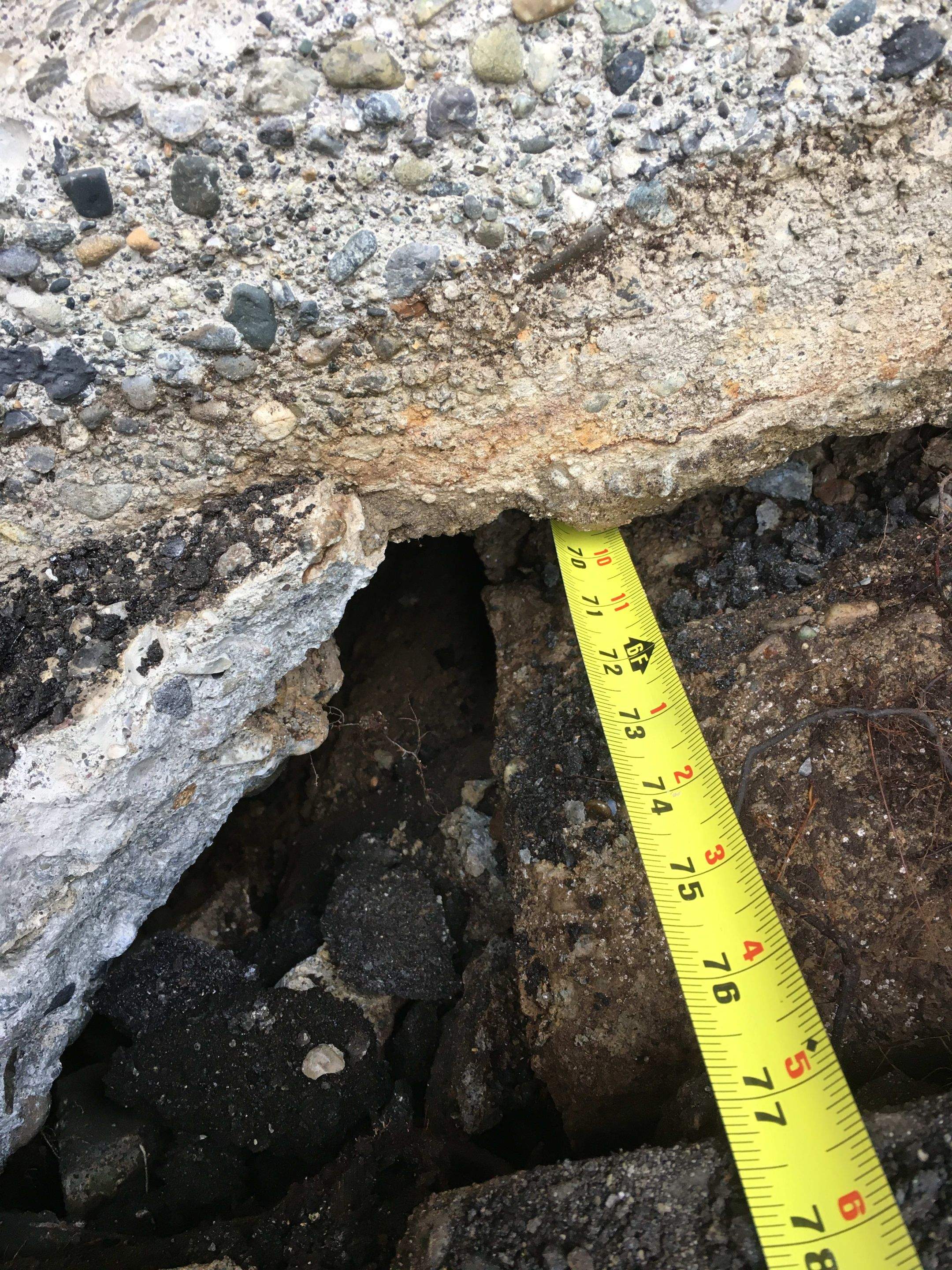 Modern Entry Fence by Jireh Asphalt & Concrete Inc 