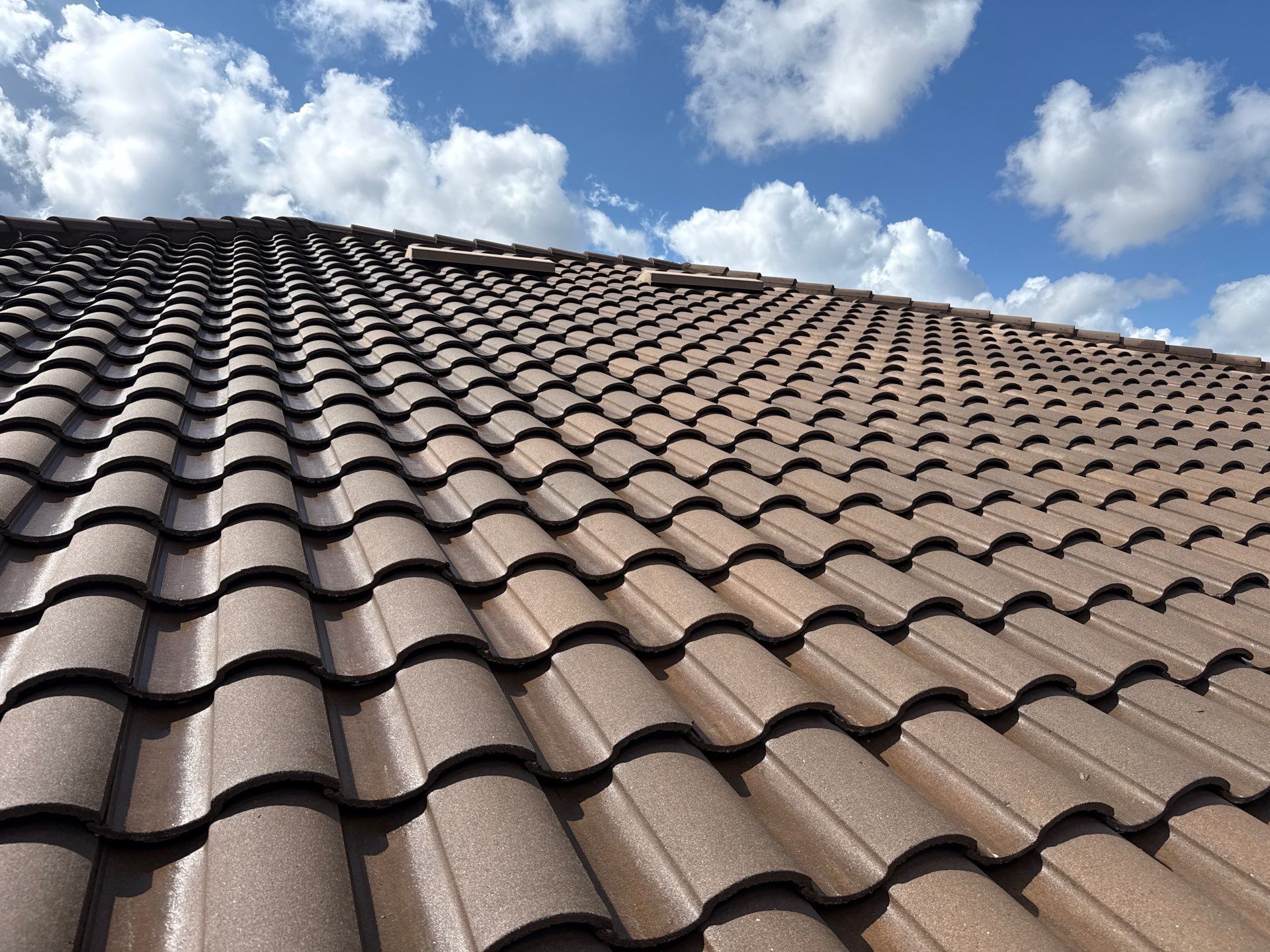 Barrel Tile Roof Cleaning – Lakewood Ranch, FL by Sunshine AquaWash