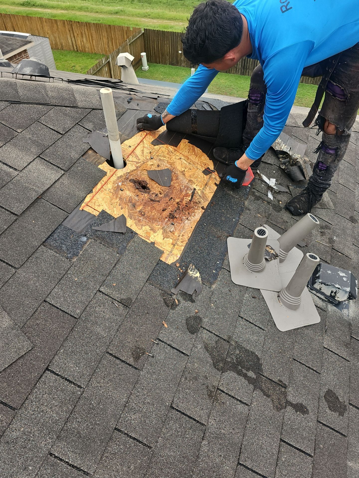 Hail Damage using Owen's Corning Duration (Lifetime) Shingles by Roof Repair Company