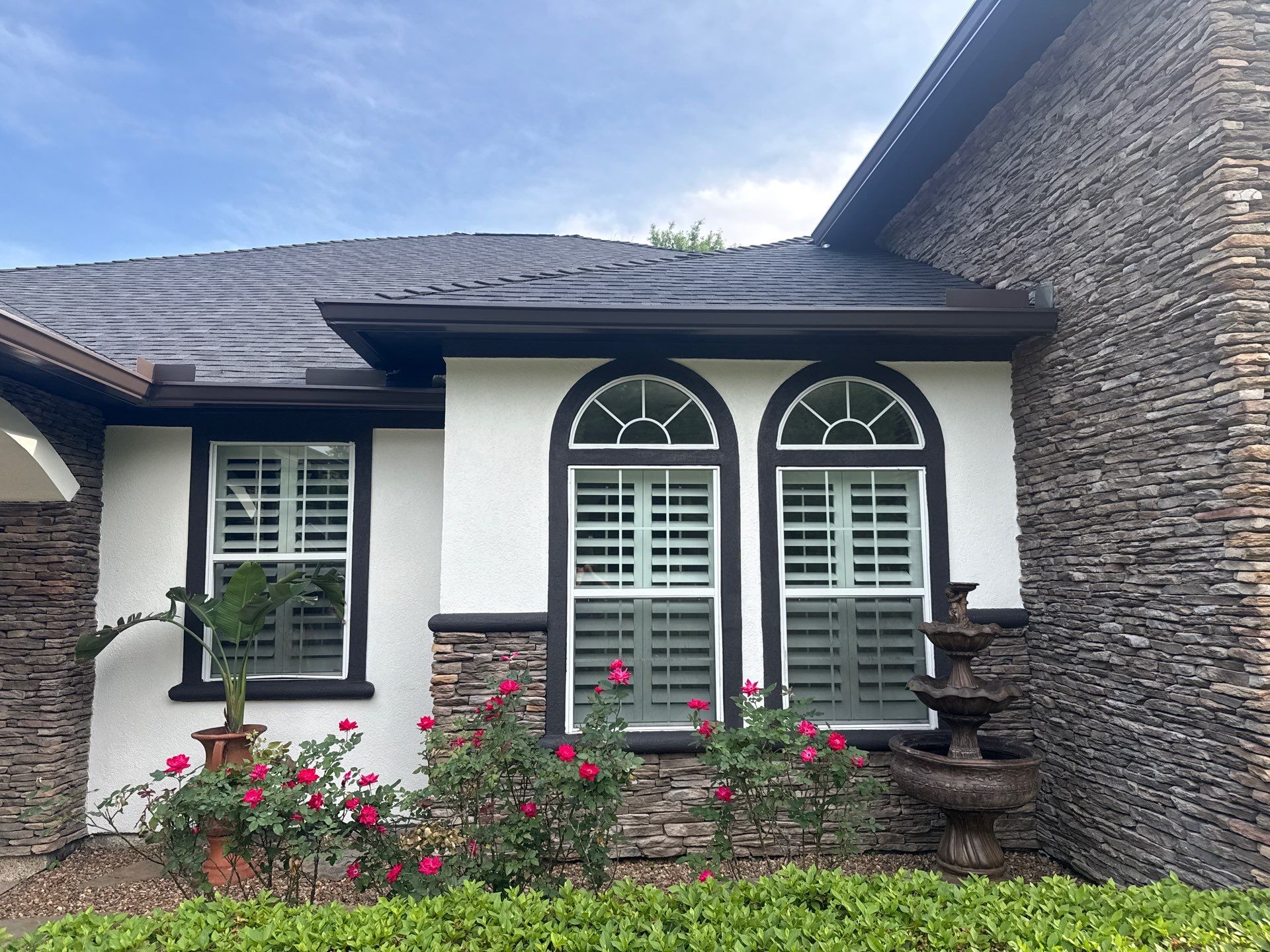 Huffman Roof Installation using Atlas Pinnacle Pristine by Modern BYLT Roofing & Construction