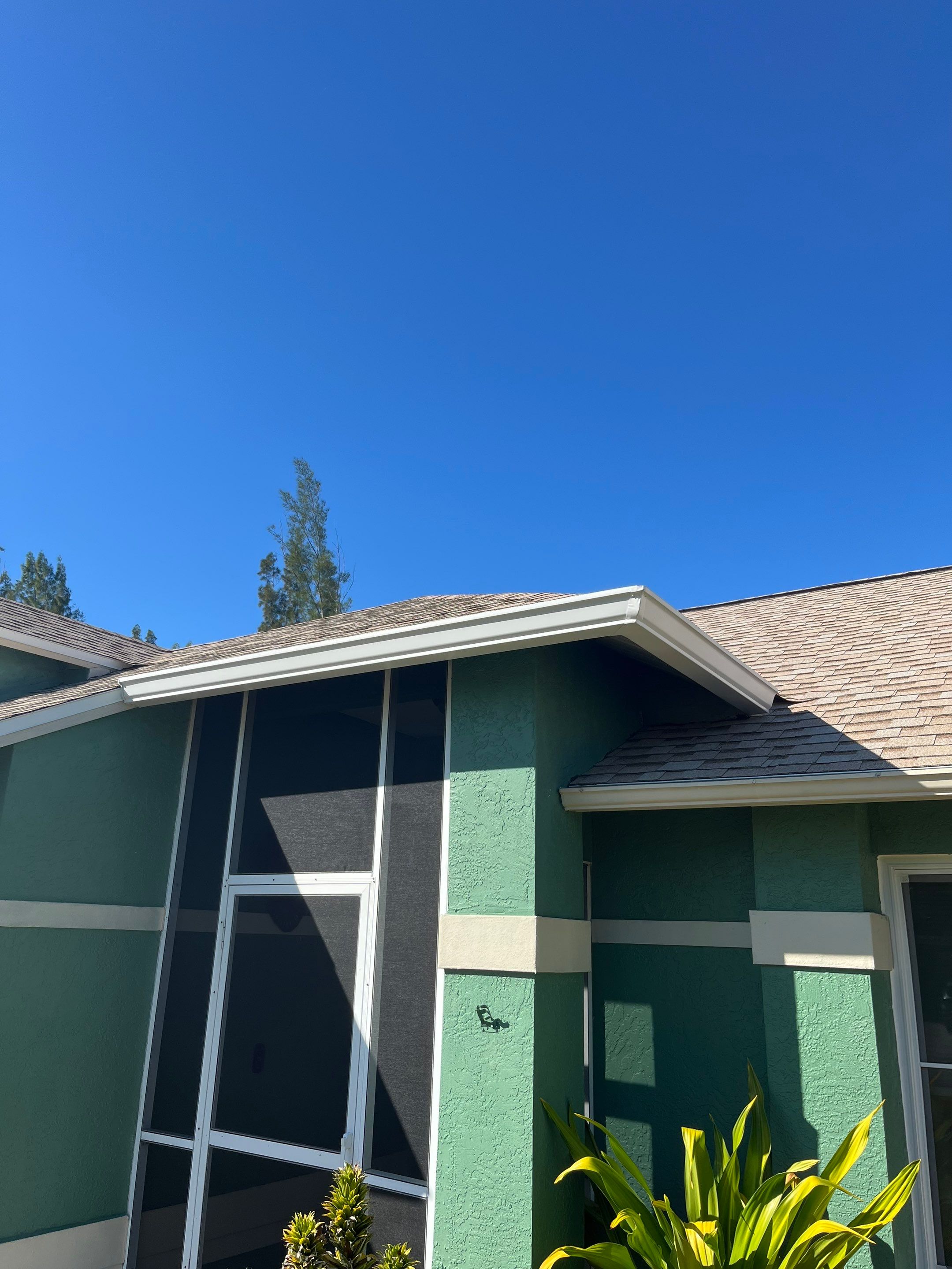 6 Inch Seamless Gutters using K-Style Seamless Gutters in Cape Coral FL by Gutter Professors