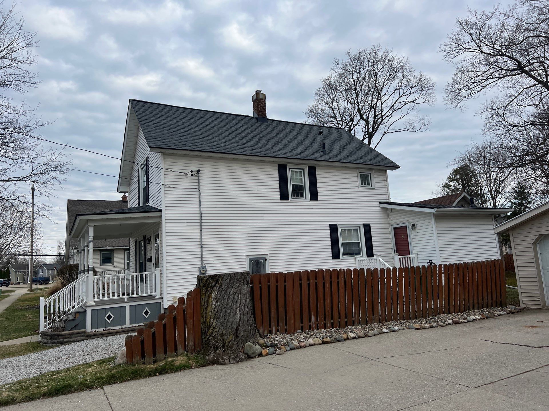 Grand Ledge Home - Complete Roof and Gutters by Acme Exteriors