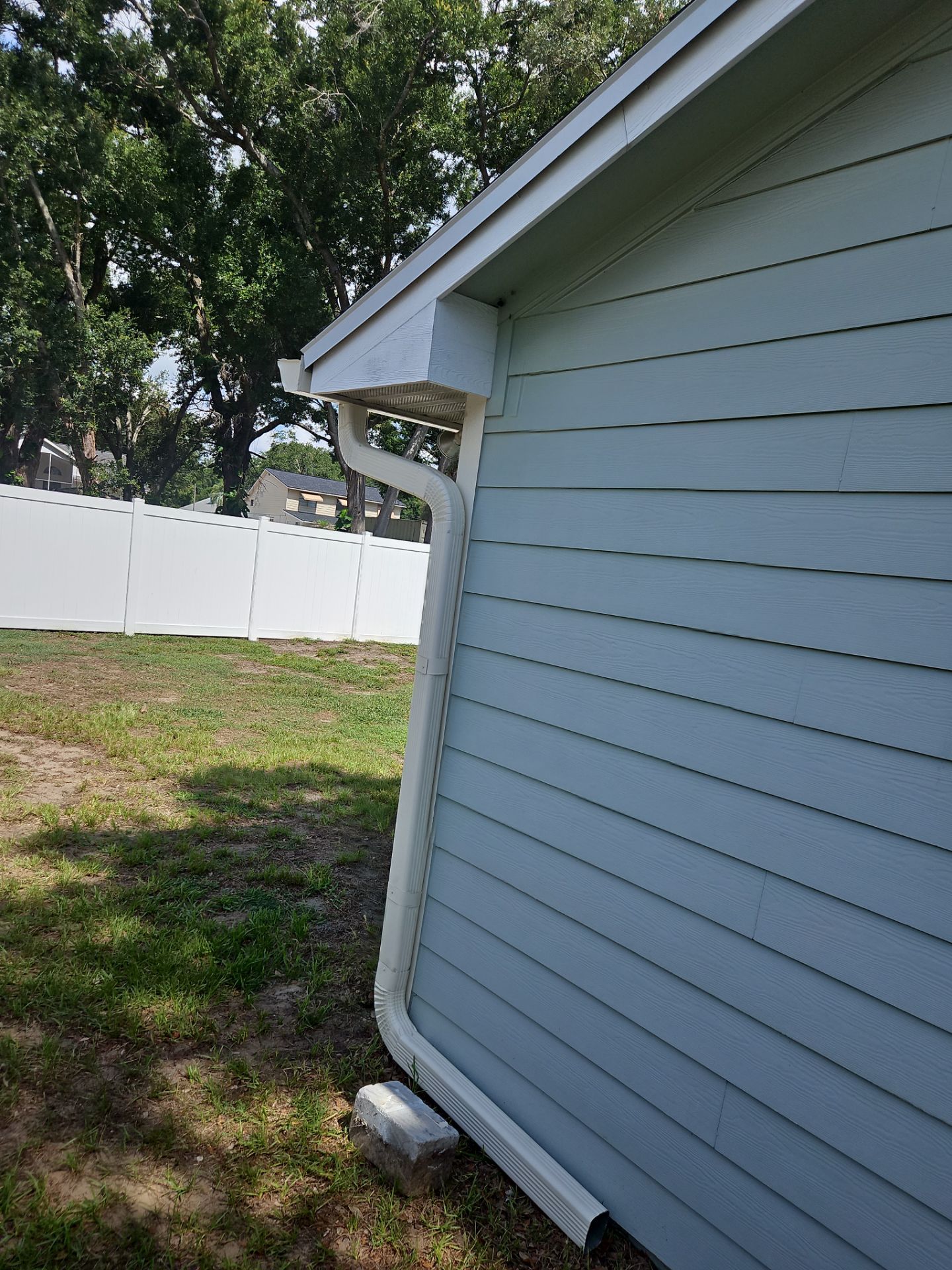 6-inch Cameo Gutters using K-Style Seamless Gutters in Saffner FL by Gutter Professors