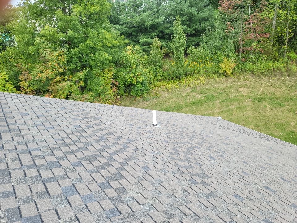 ATLAS PINNACLE PRISTINE COLOR: WEATHERED WOOD DRIP EDGE: WHITE by Eagle Eye Roofing