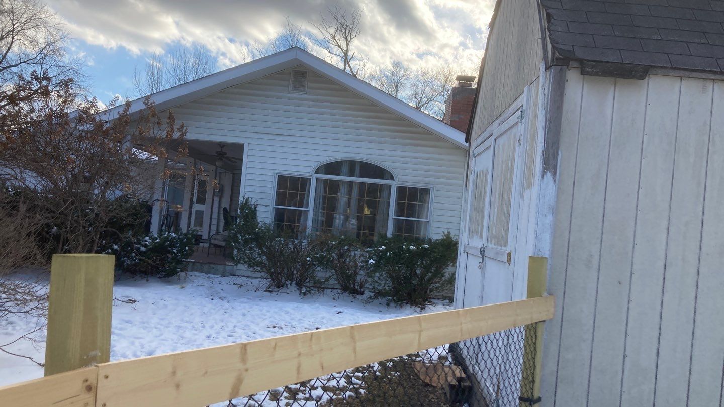 Window Installation using Heartland Elite by EEC  Windows, Siding & Roofing 