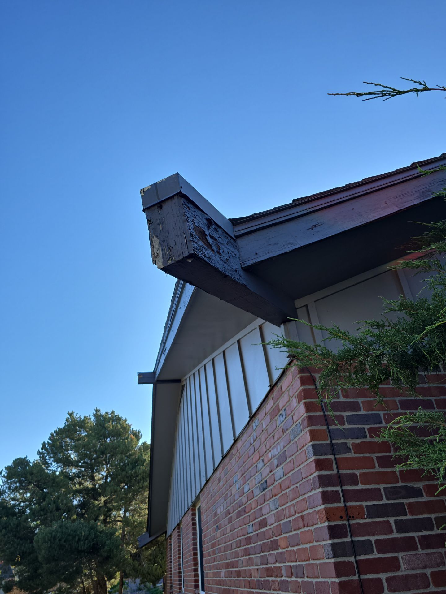 Restoring Beauty: Casa Blanca Makeover for This Duplex by J&M Painting LLC