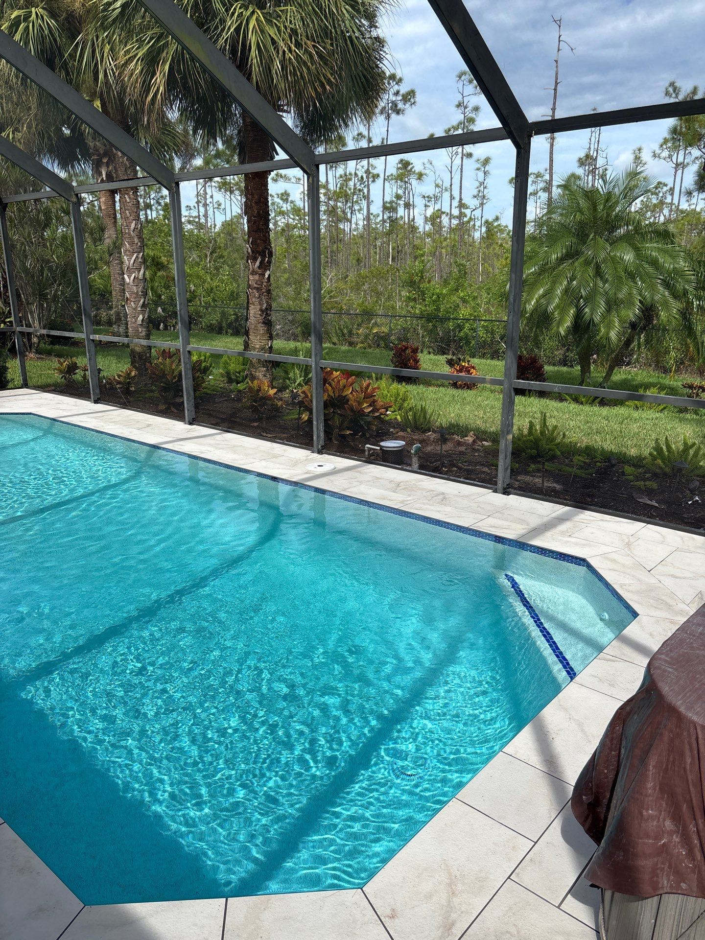 Porcelain Pool Deck - Colonial Country Club by Old Town Pavers Llc