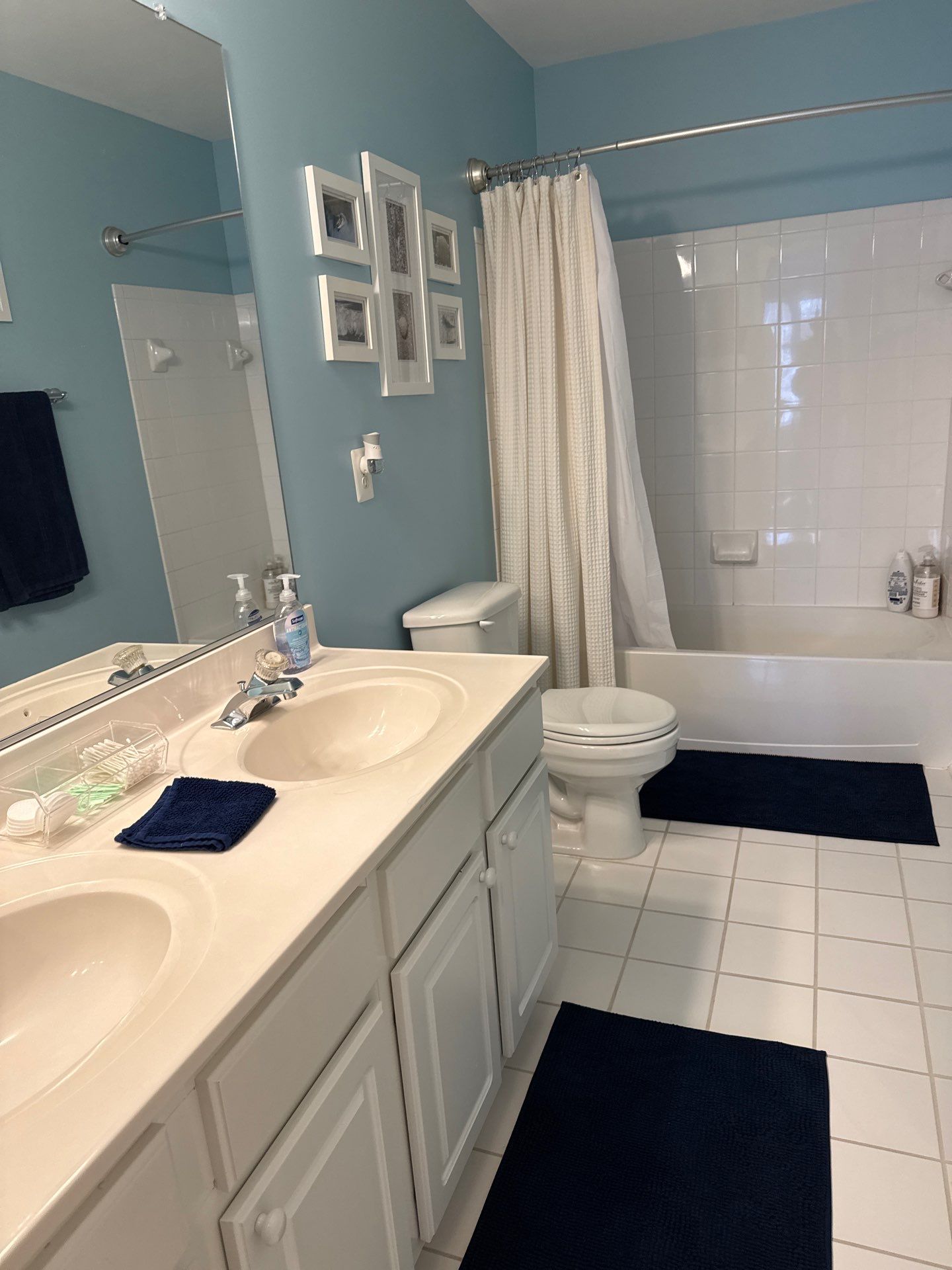 Full bathroom remodeling by Jesus Master Handyman LLC 