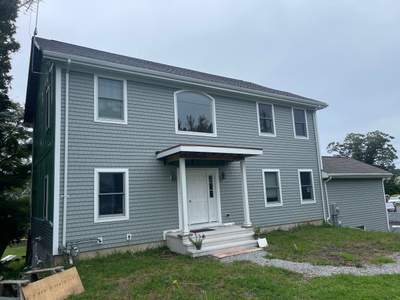 Siding Installation using Certainteed Mainstreet Seagrass