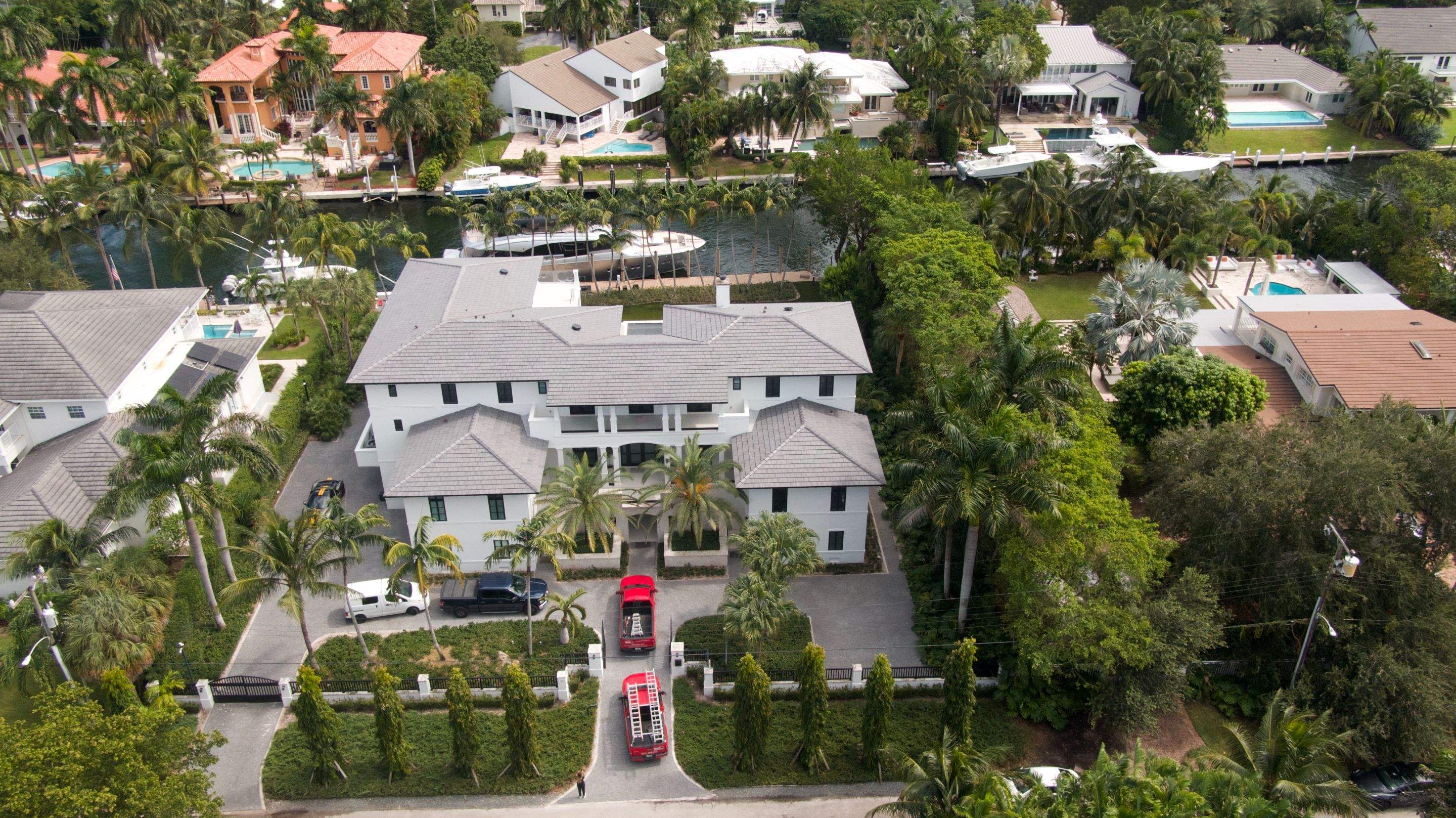 Crown - Windsort Slate - Manatee by Istueta Roofing