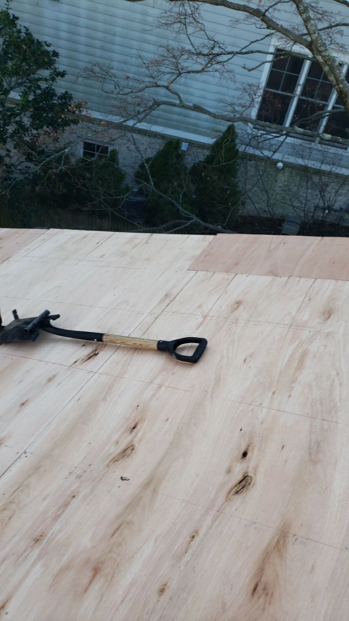 Arlington: CertainTeed Landmark Pro Designer Shingles in Max Def Burnt Sienna by RM Banning, Inc.