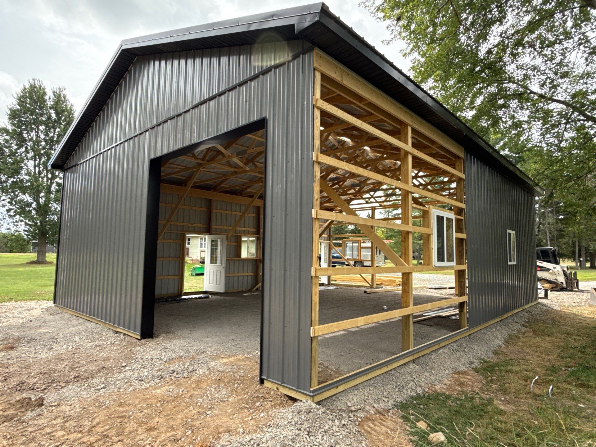 Polebarn  by Horst Custom Homes 