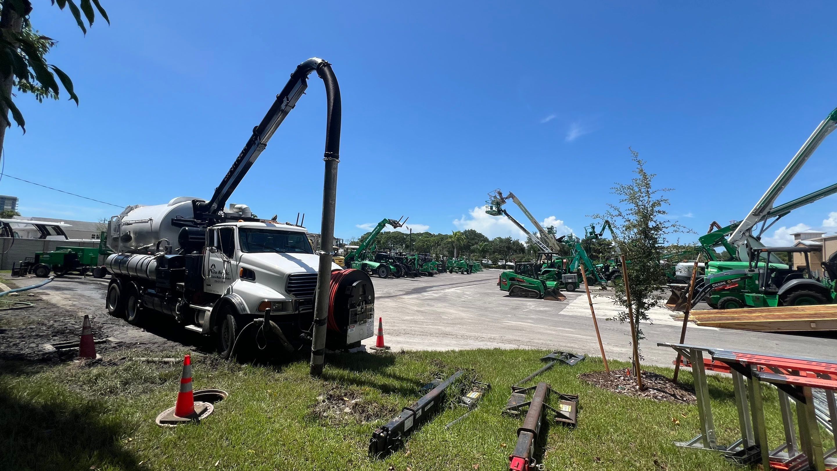 Naples Sunbelt Stormwater Catch Basin Cleaning by APS Power & Water