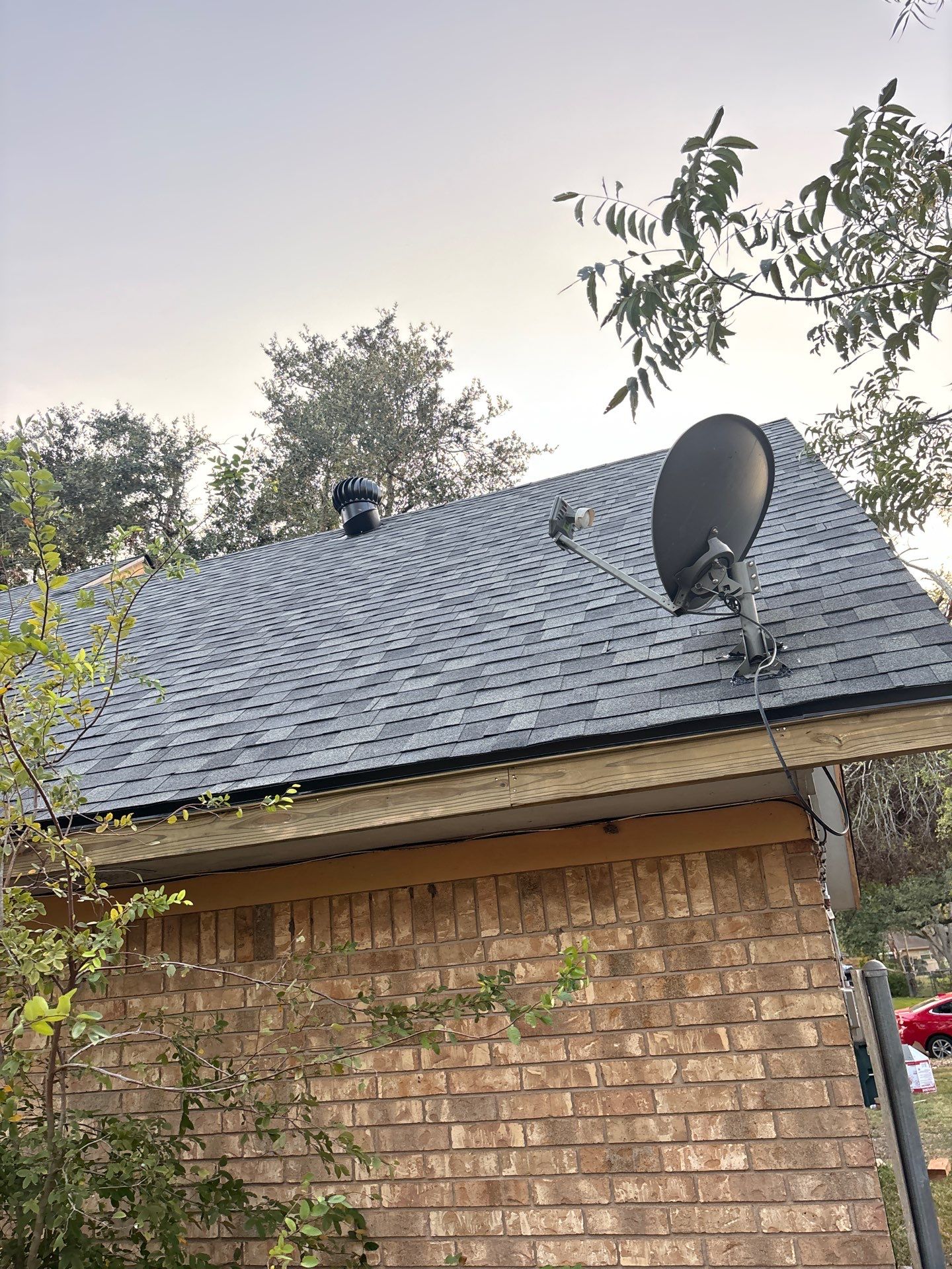 Residential Roofing Installation using Owen's Corning Duration (Lifetime) Shingles by Roof Repair Company