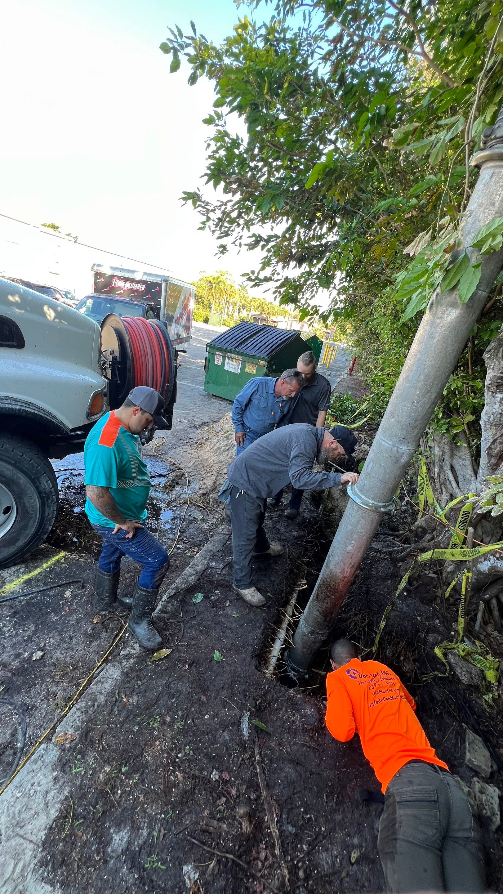 Hydro Excavating a Water Main for Repair by APS Power & Water