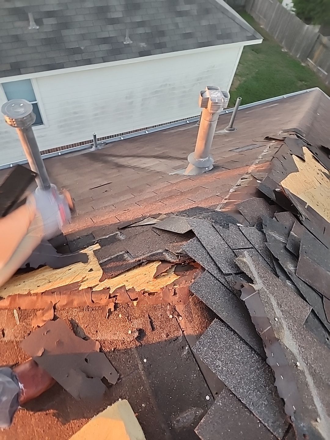 Residential Roofing Installation using Owen's Corning Duration (Lifetime) Shingles by Roof Repair Company