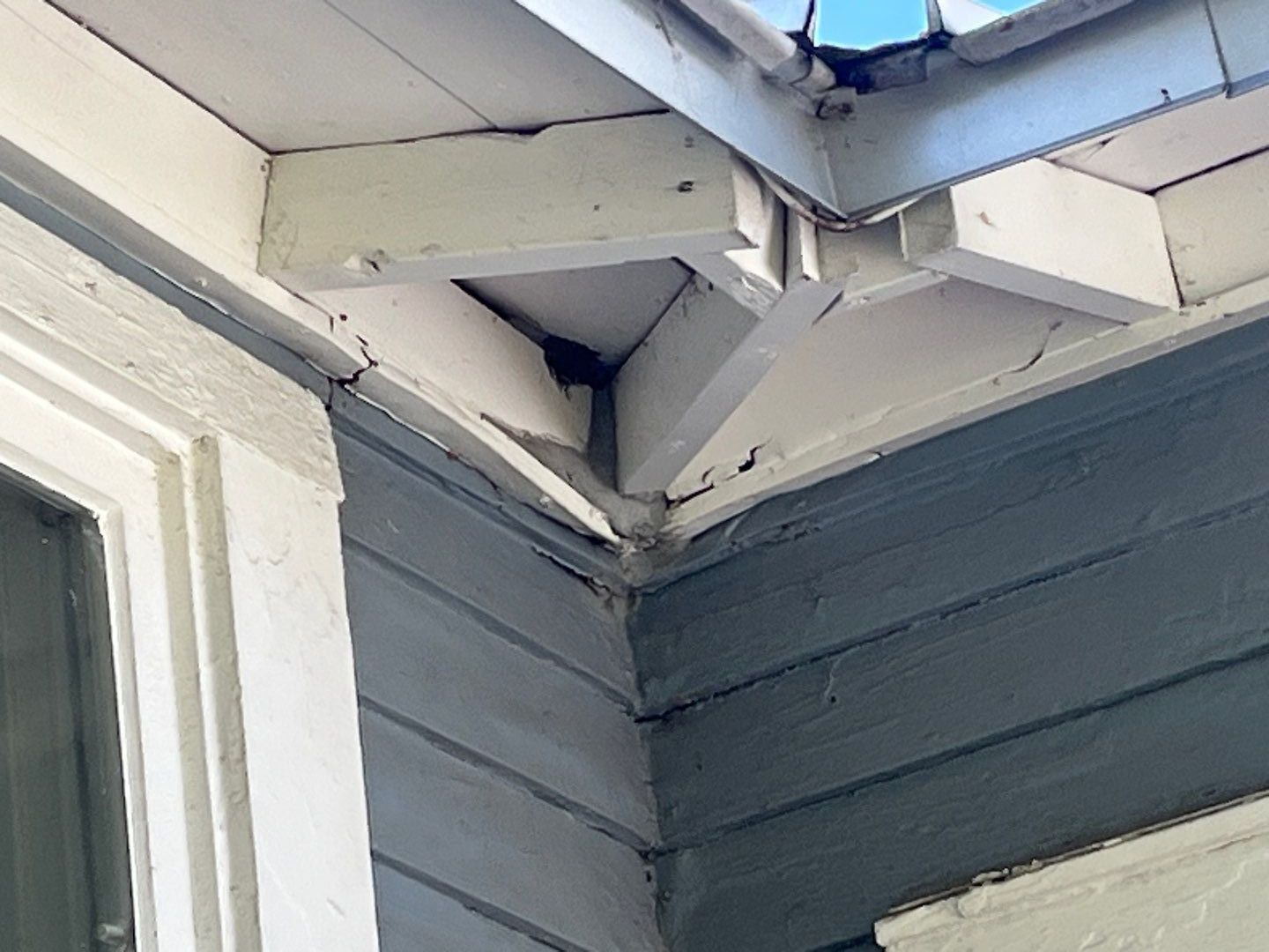 Harbor View Bungalow by Bayshore Exteriors