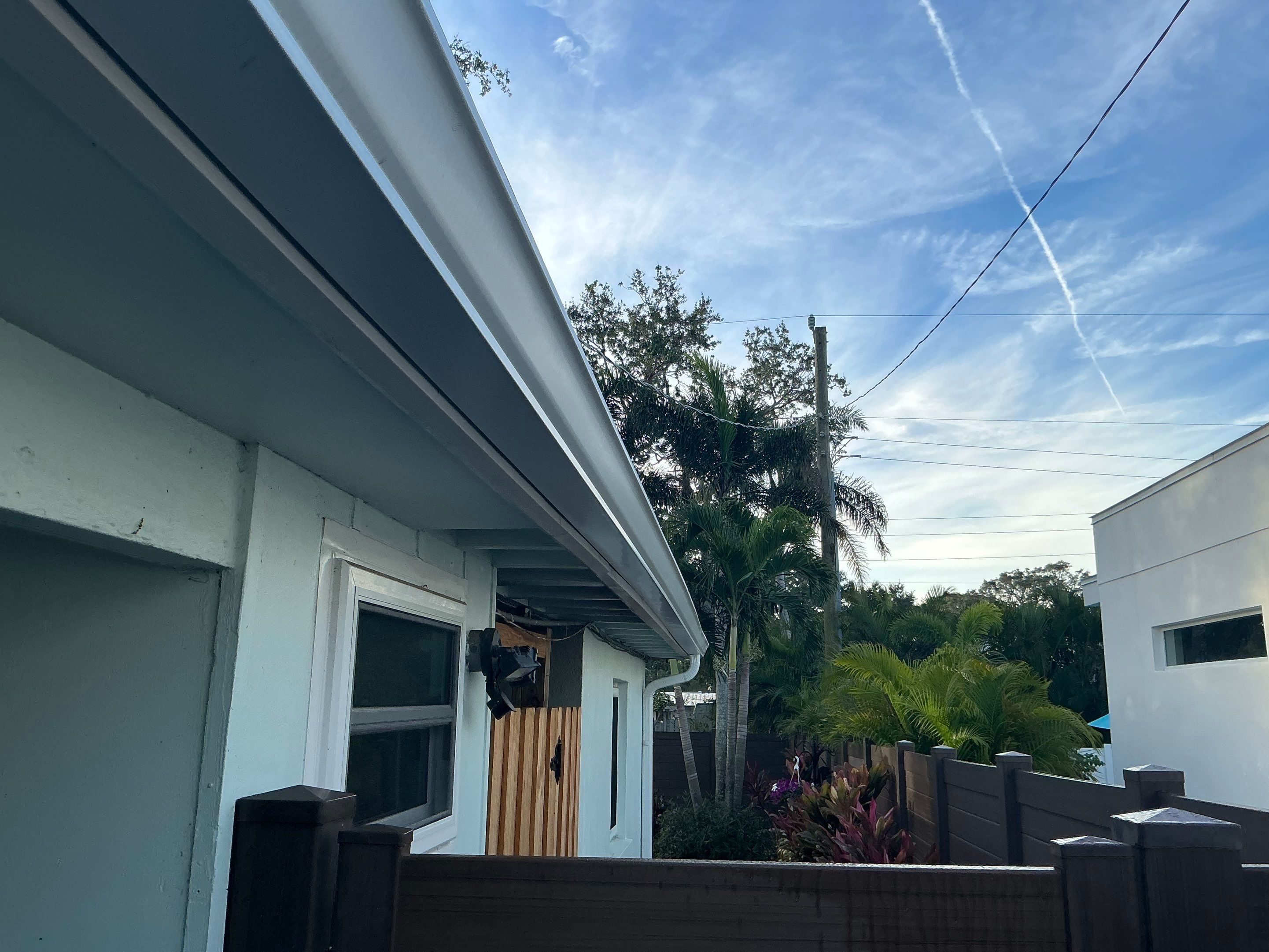 Elegant 7-Inch Seamless Gutters in Sarasota FL in Sarasota FL by Gutter Professors