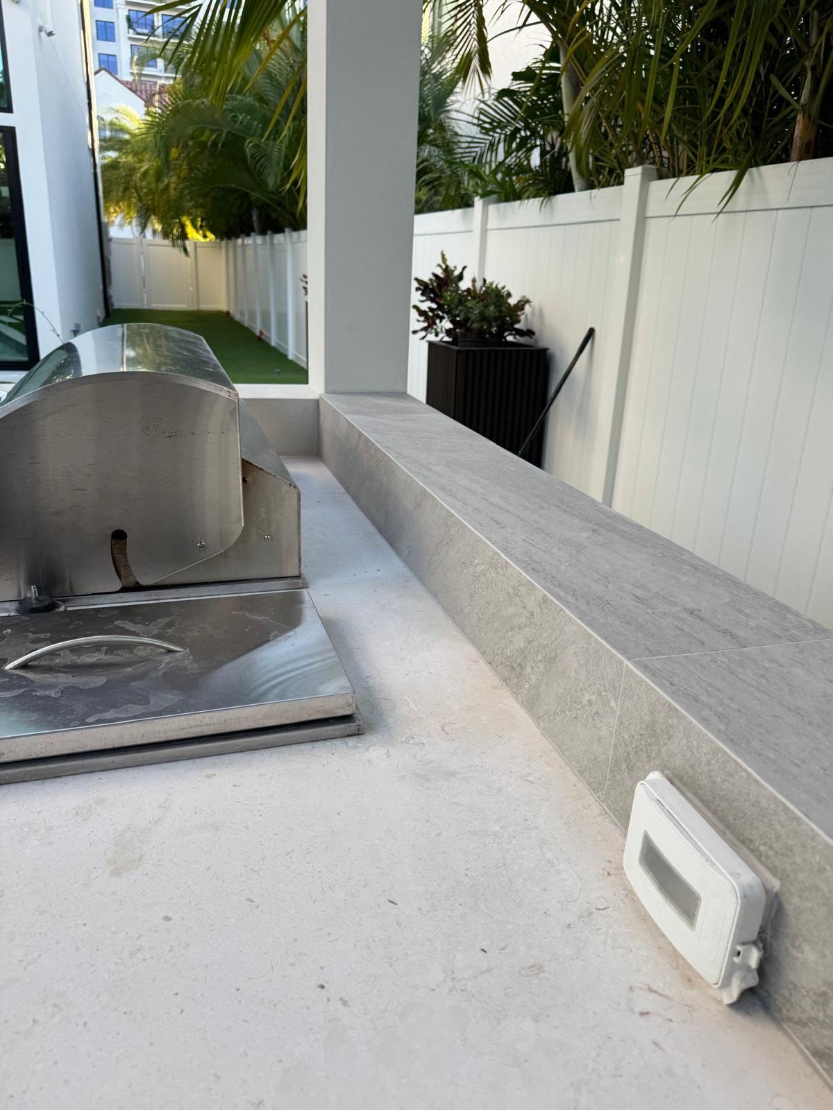 Outdoor BBQ - East Boca Raton by Hevi Tile