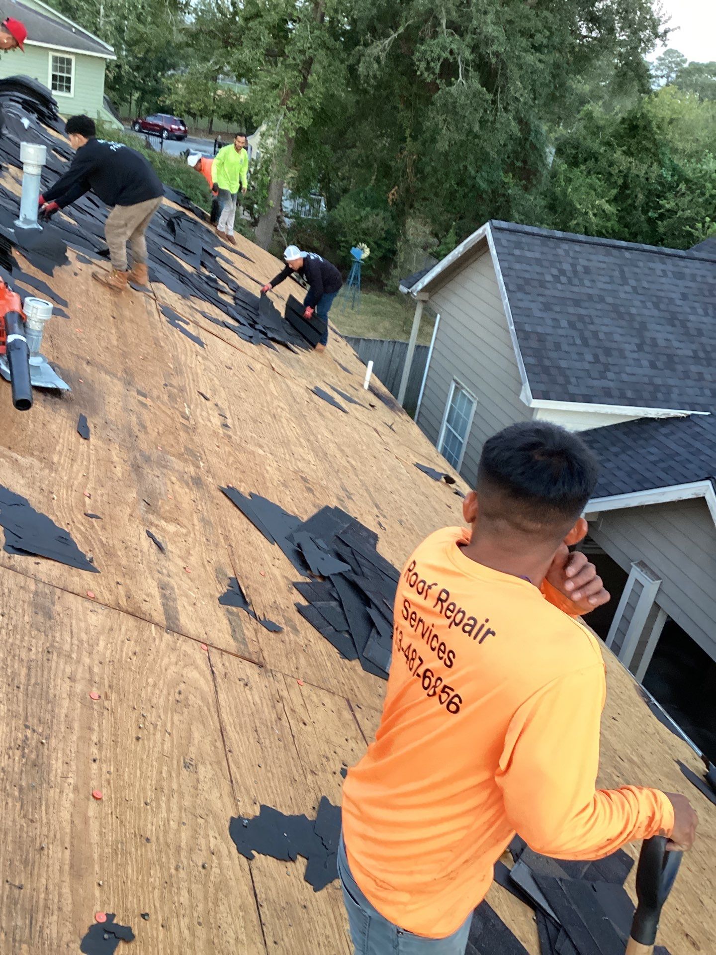 Residential Roofing Installation using Owen's Corning Duration (Lifetime) Shingles by Roof Repair Company