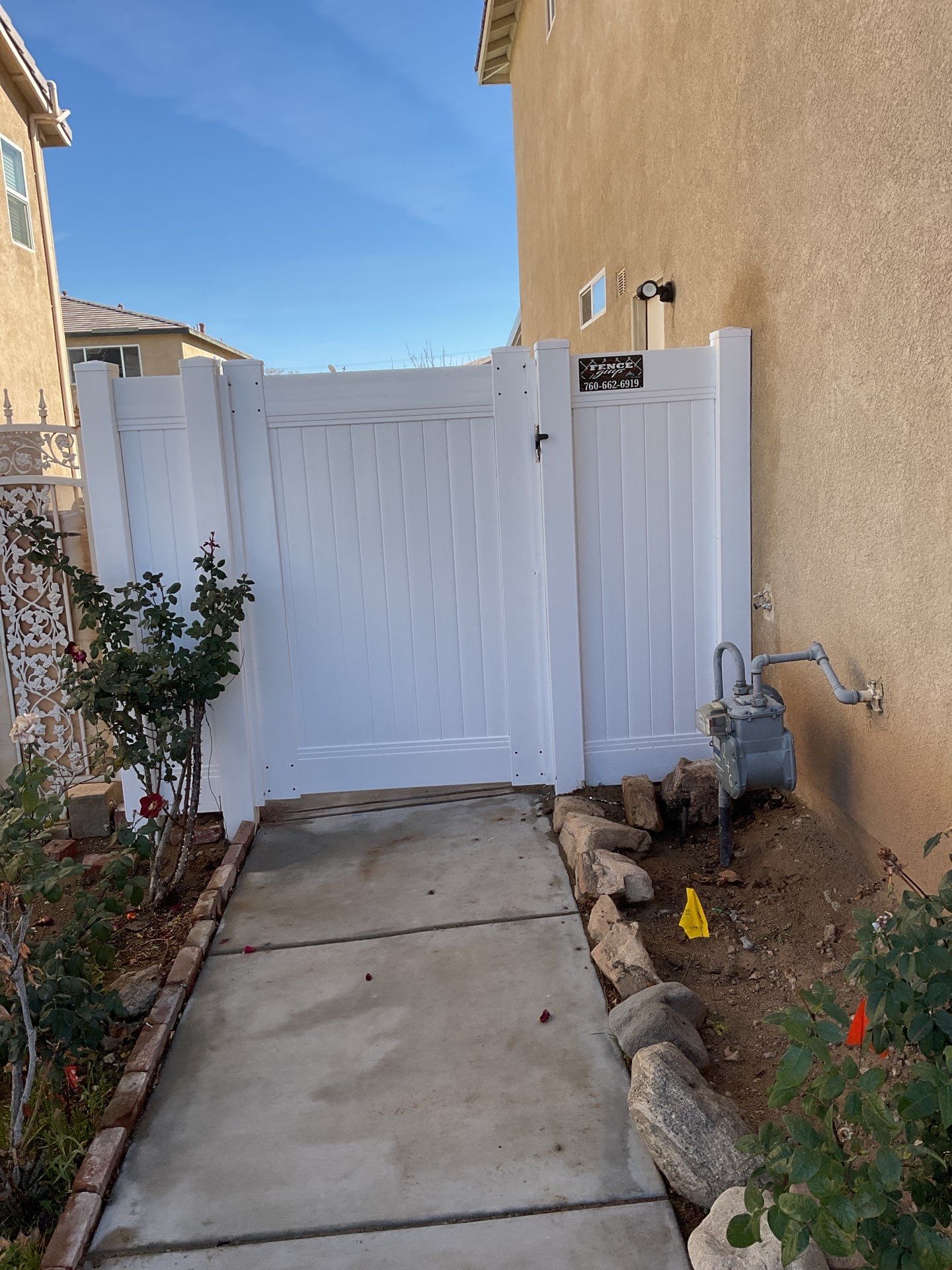 Fence Installation using Vinyl by Fence Guys Inc.