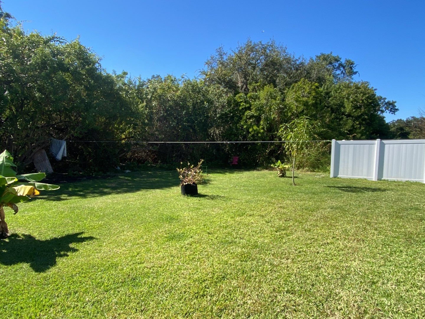Ruskin, FL 6 ft. Tall White Vinyl Privacy with 4 ft. Picket Fence by Asap fence and gates, LLC