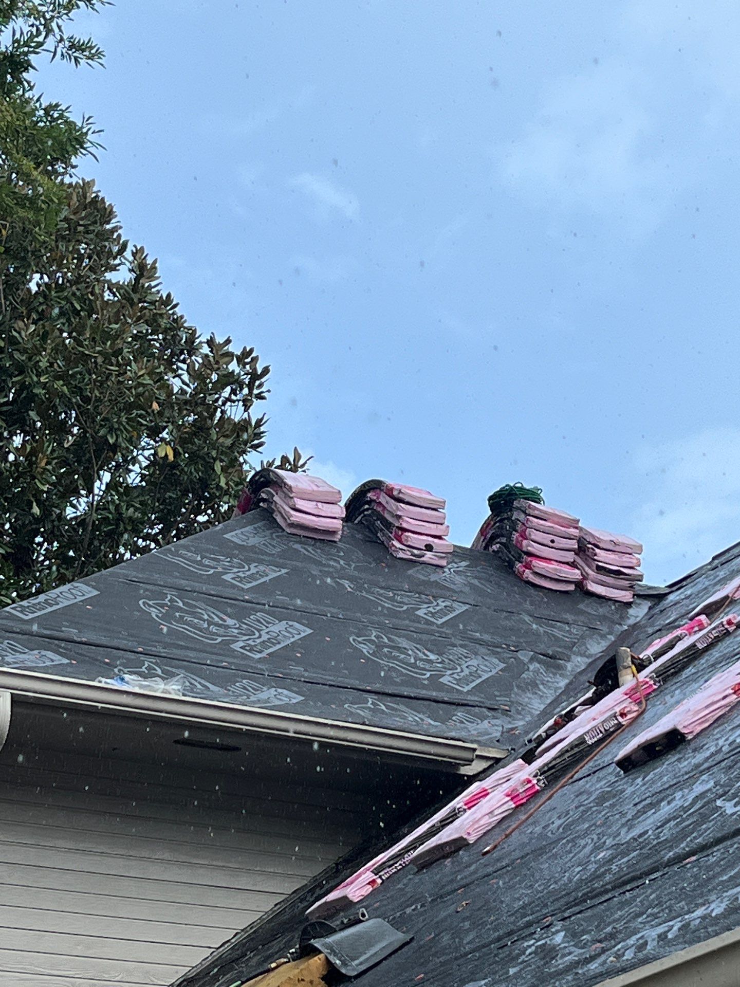 Residential Roofing Installation using Owen's Corning Duration (Lifetime) Shingles by Roof Repair Company