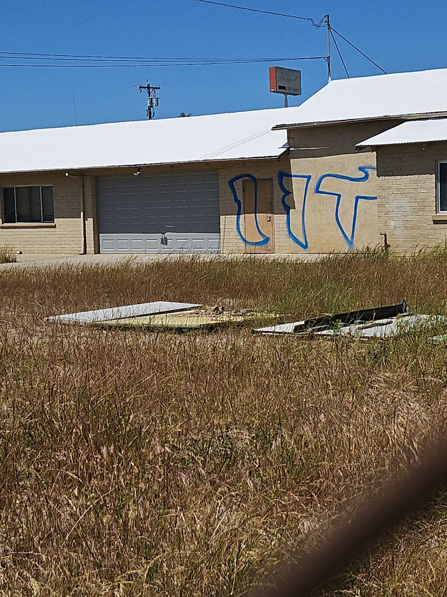 Spray foam and coatings using Conklin Benchmark/PUMA XL by Straight Edge Roofing Inc