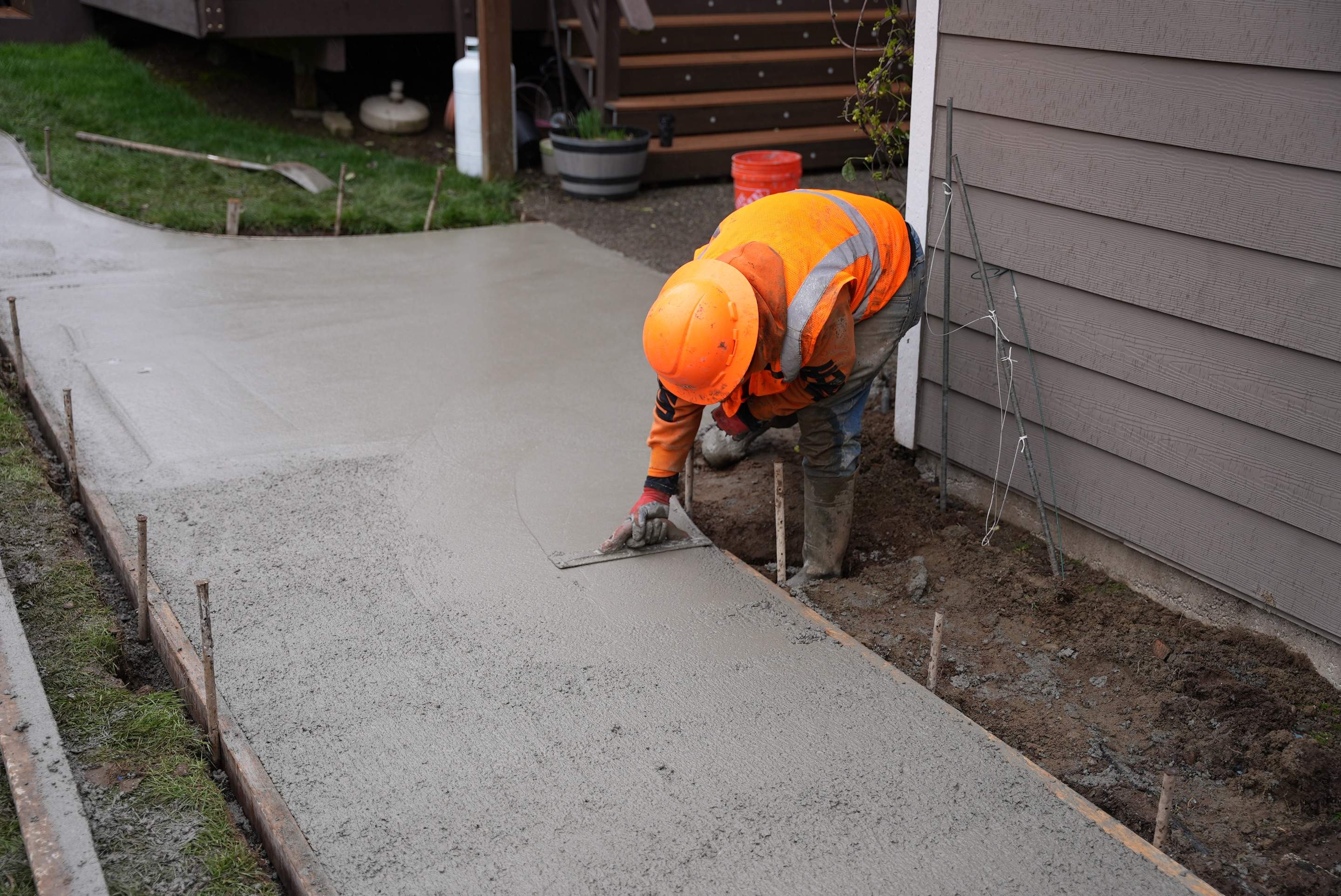 Wayne | Concrete patio & Walkway by Jireh Asphalt & Concrete Inc 