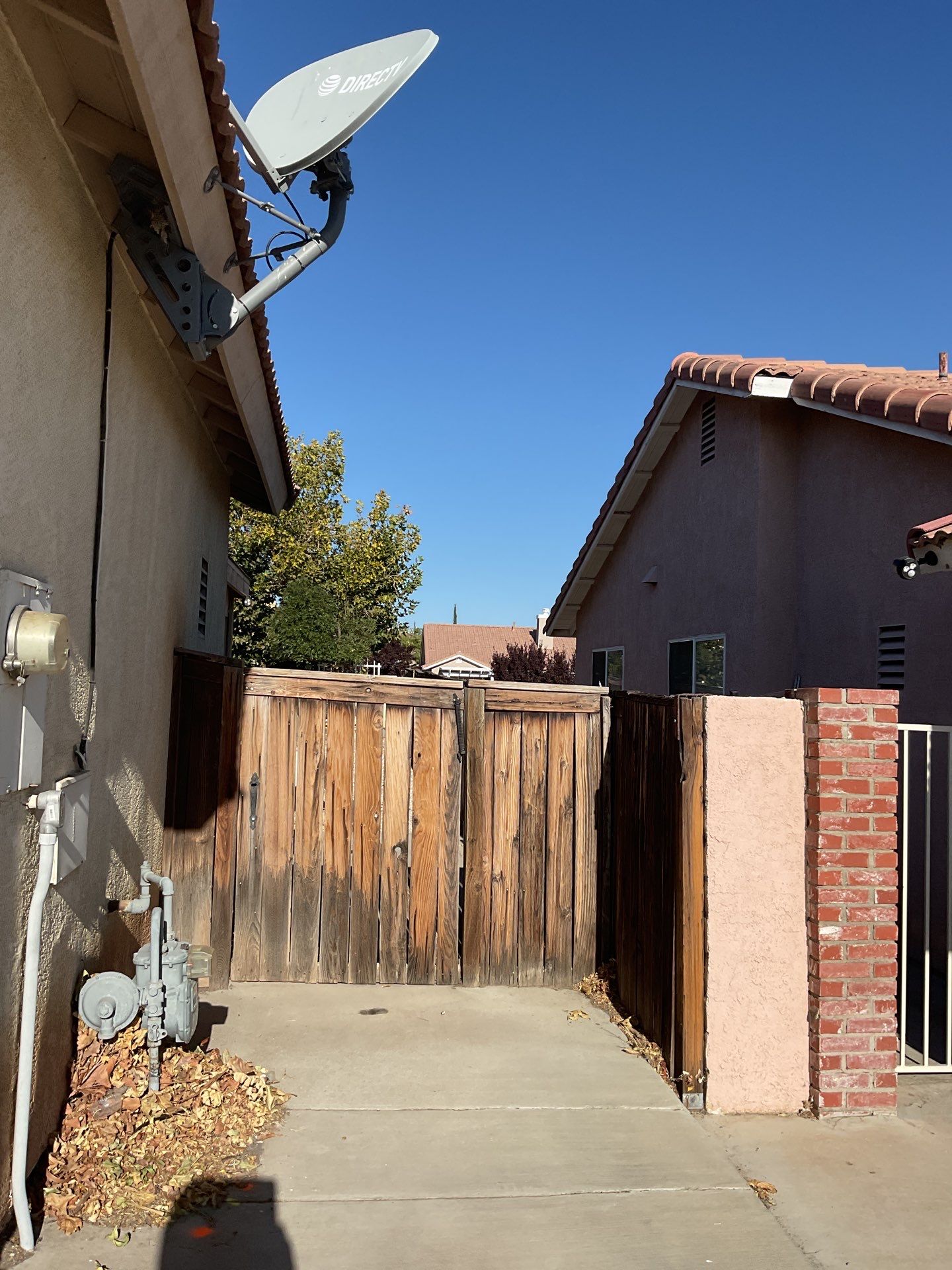 6ft White and Tan Privacy Vinyl  by Fence Guys Inc. 