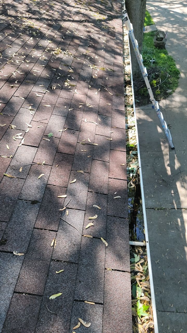 Atlas Pinnacle Pristine Scotchgard: Hearthstone Drip Edge: Black by Eagle Eye Roofing