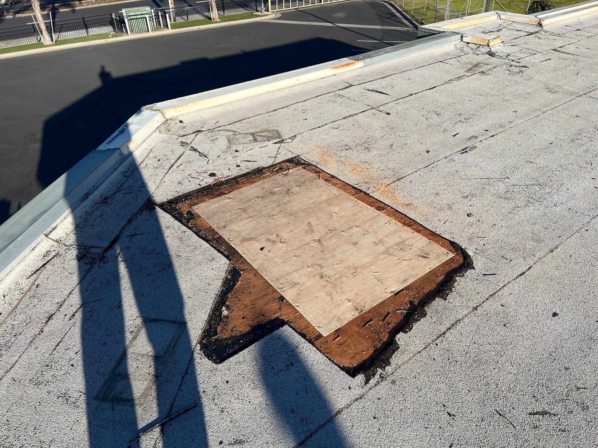 TPO single-ply roofing system using GAF Everguard 60 mil by Straight Edge Roofing Inc