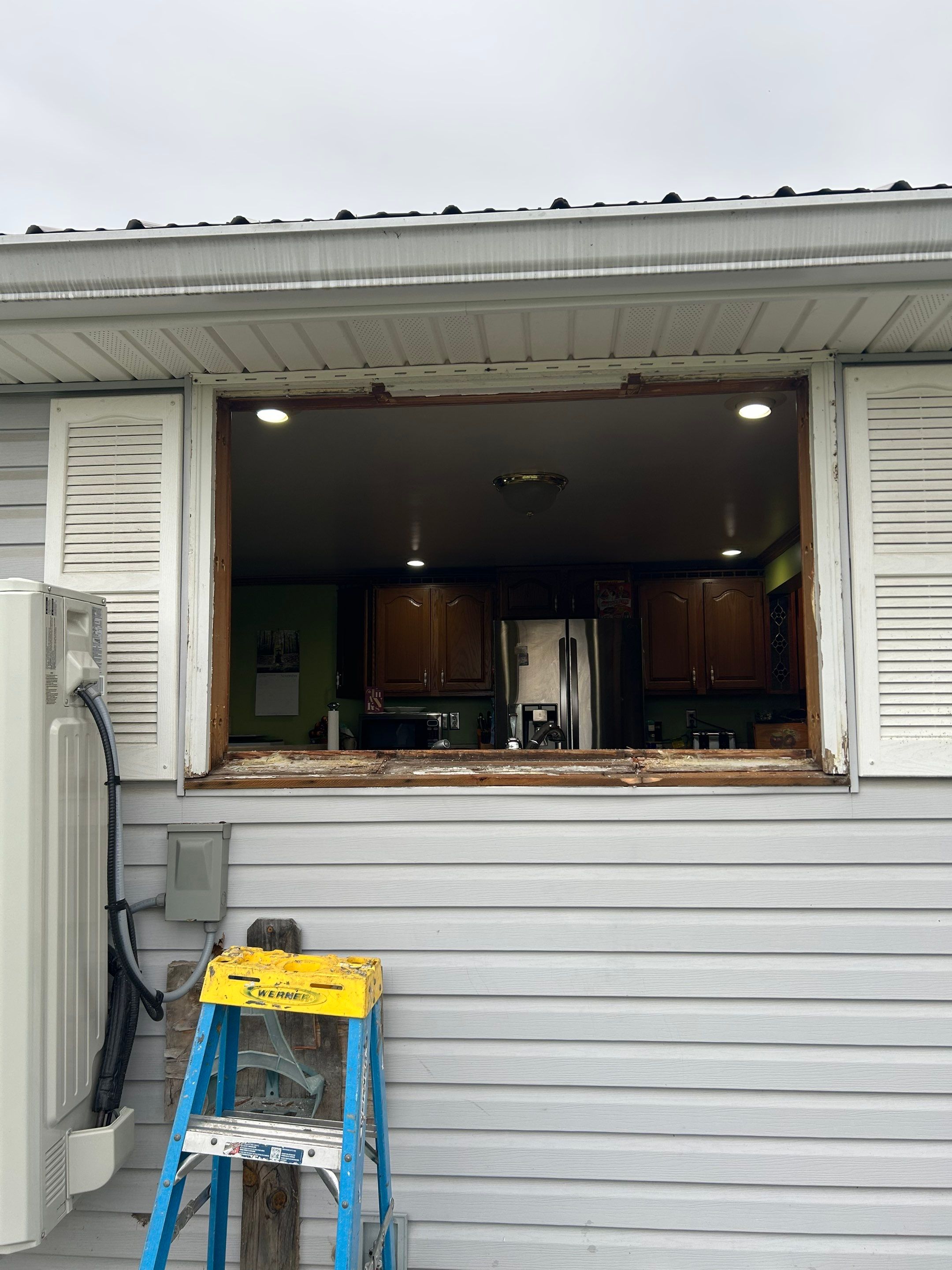 Windows in Sherodsville by Ohio State Windows