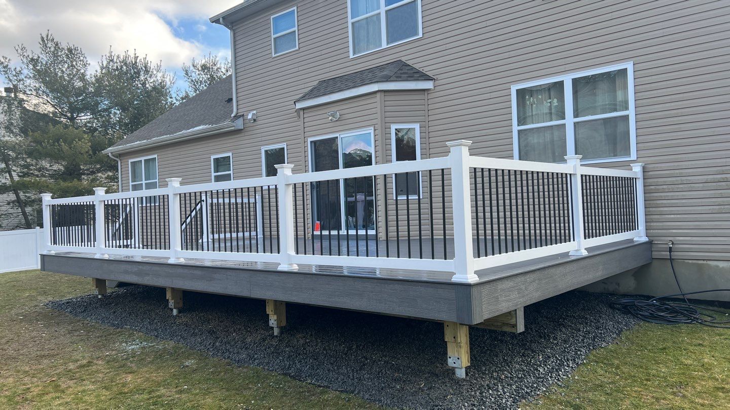 New Deck in Monroe by deck guardian