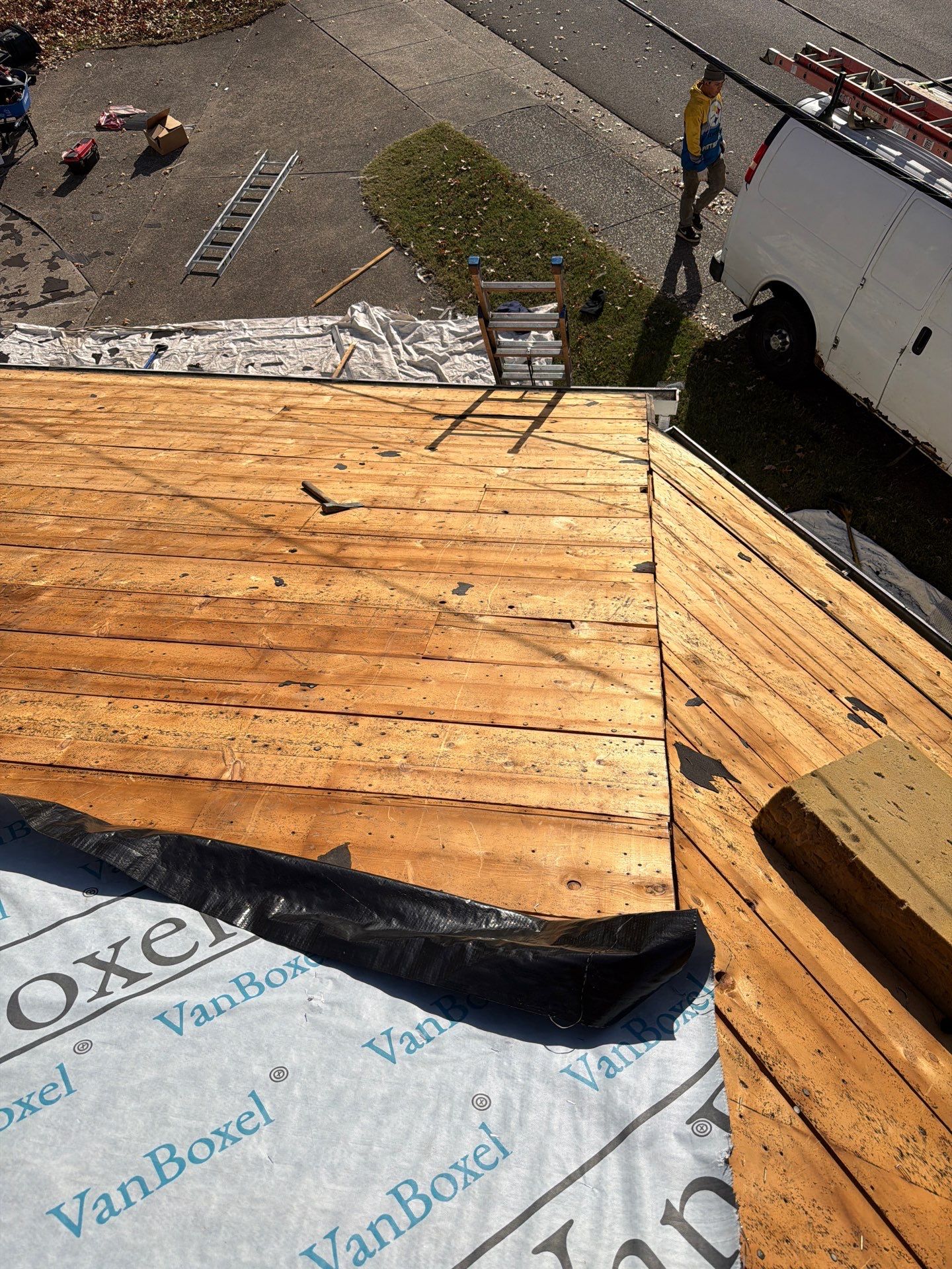 Residential Roofing Installation using GAF Timberline HDZ Charcoal by Rainstoppers Roofing